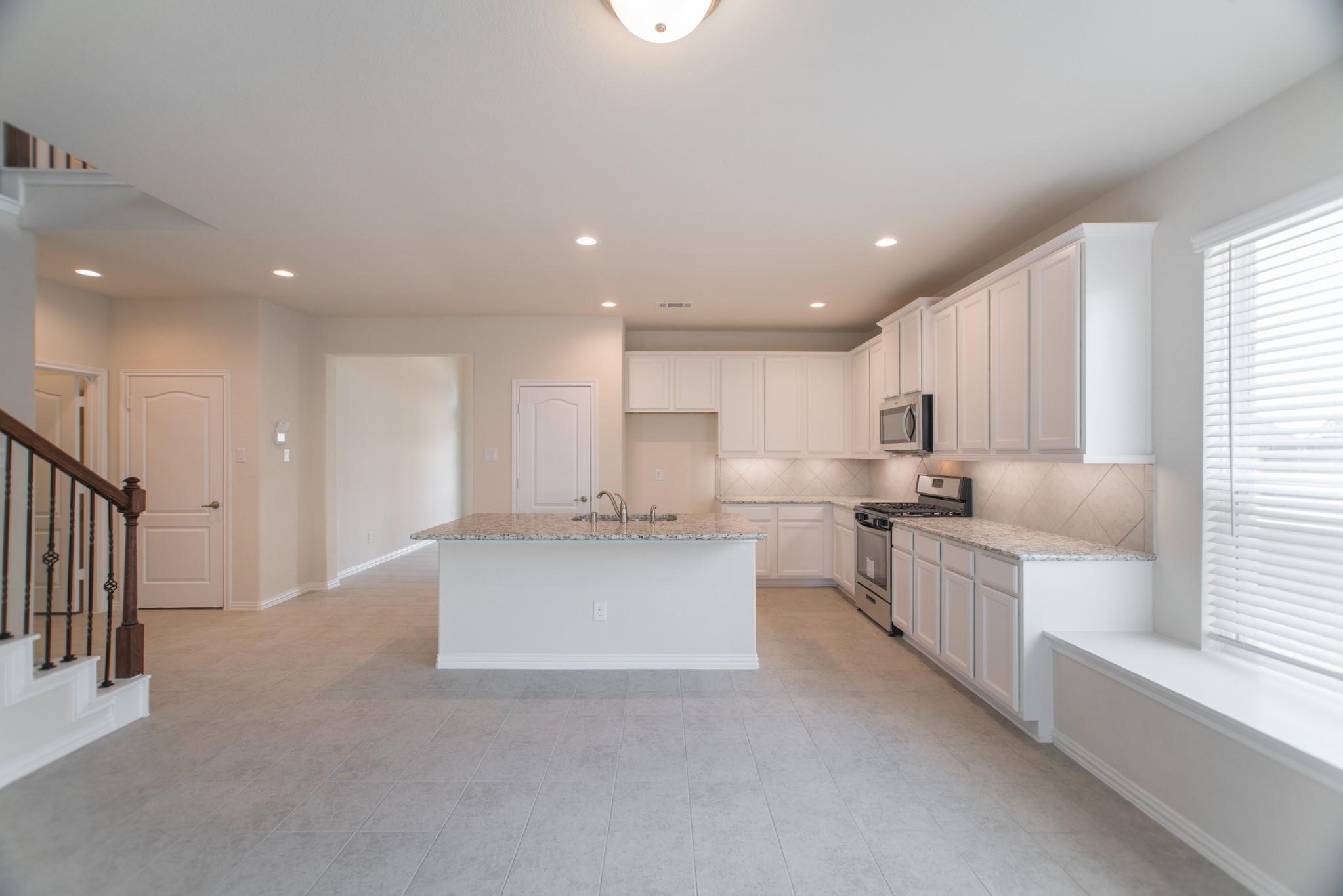 30014 Twisting Springs Drive Property Photo 11