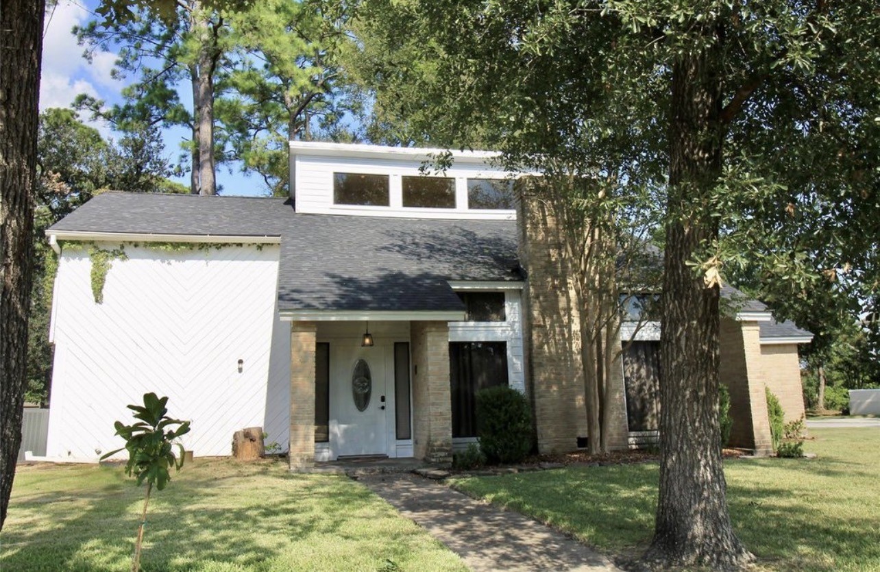 4701 Spring Lane Property Photo 1