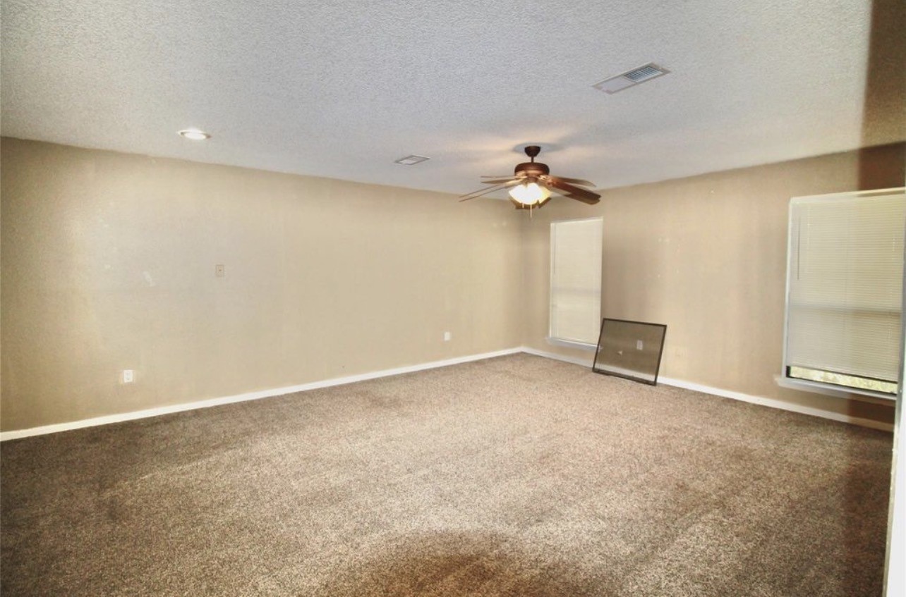 4701 Spring Lane Property Photo 17