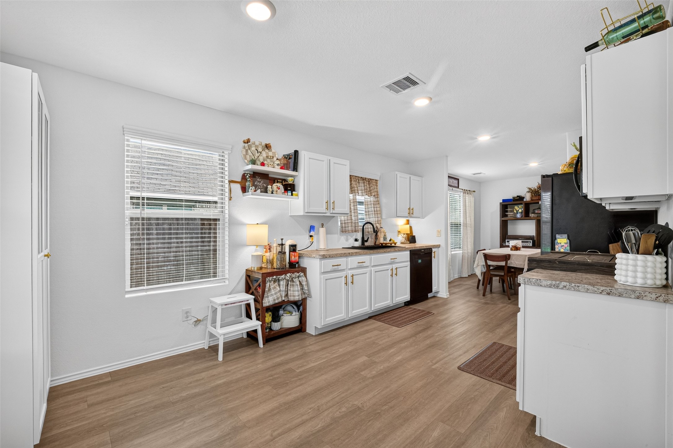 8623 River Crest Drive Property Photo 11
