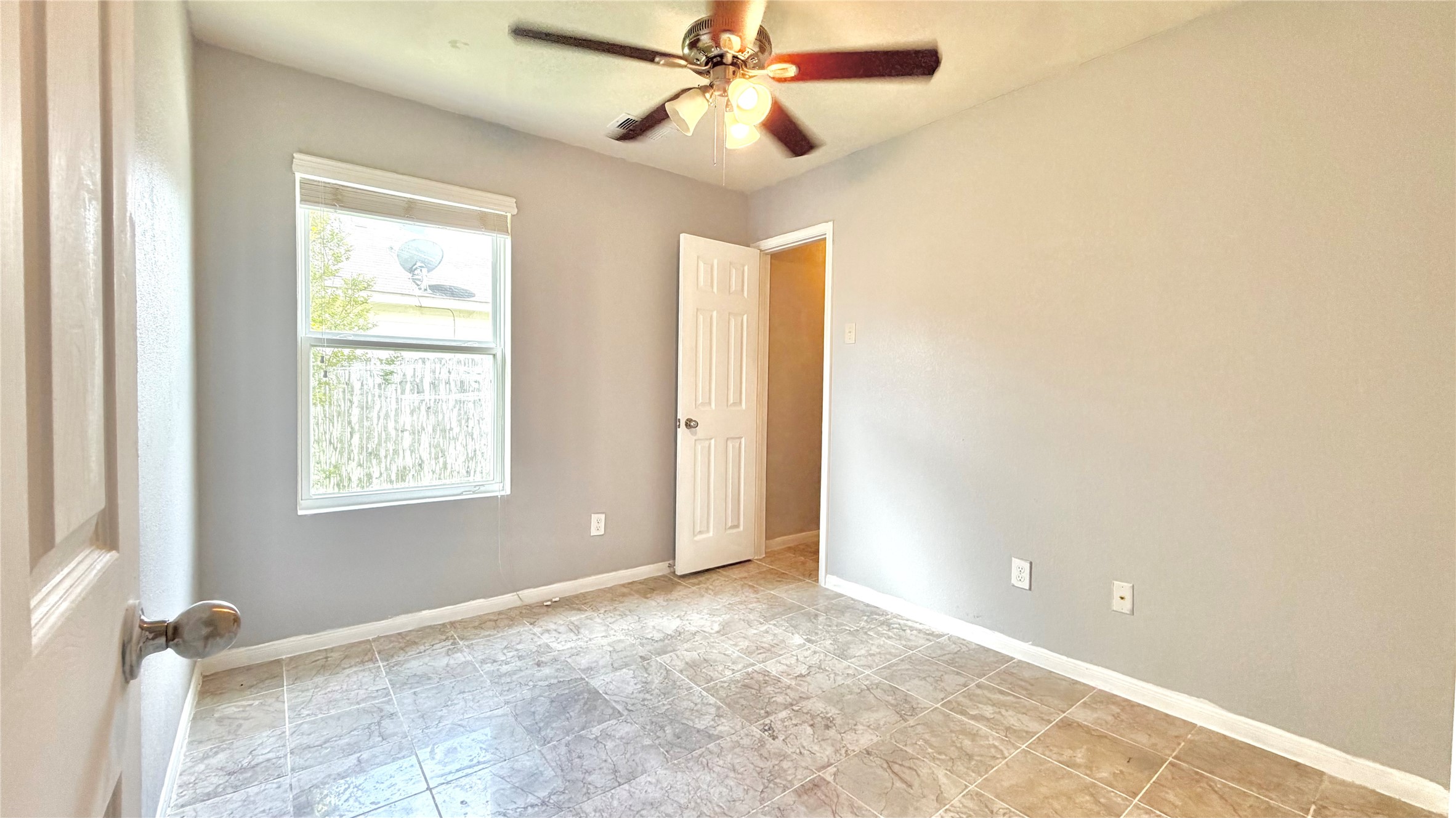 2102 Indian Clearing Trail Property Photo 16