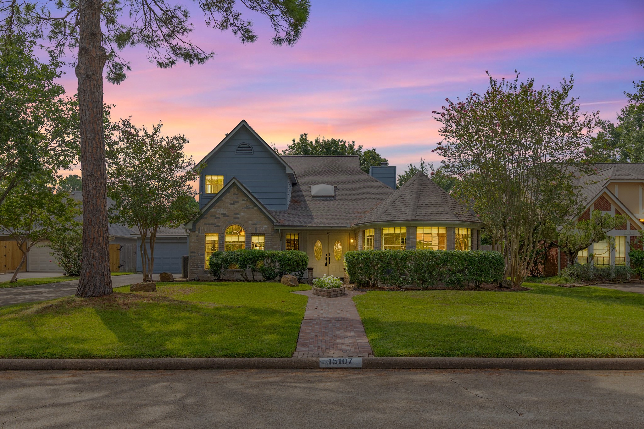 15107 Easton Park Drive Property Photo 1