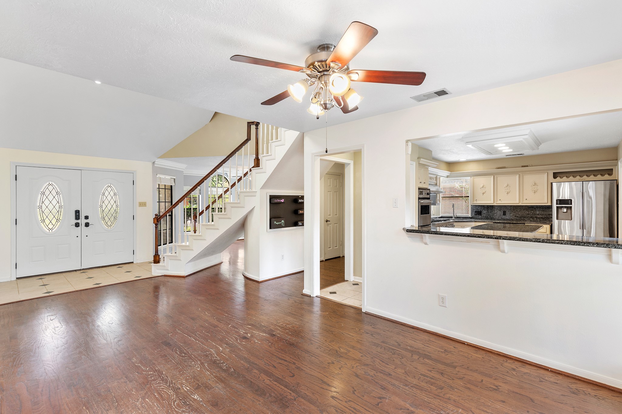 15107 Easton Park Drive Property Photo 9