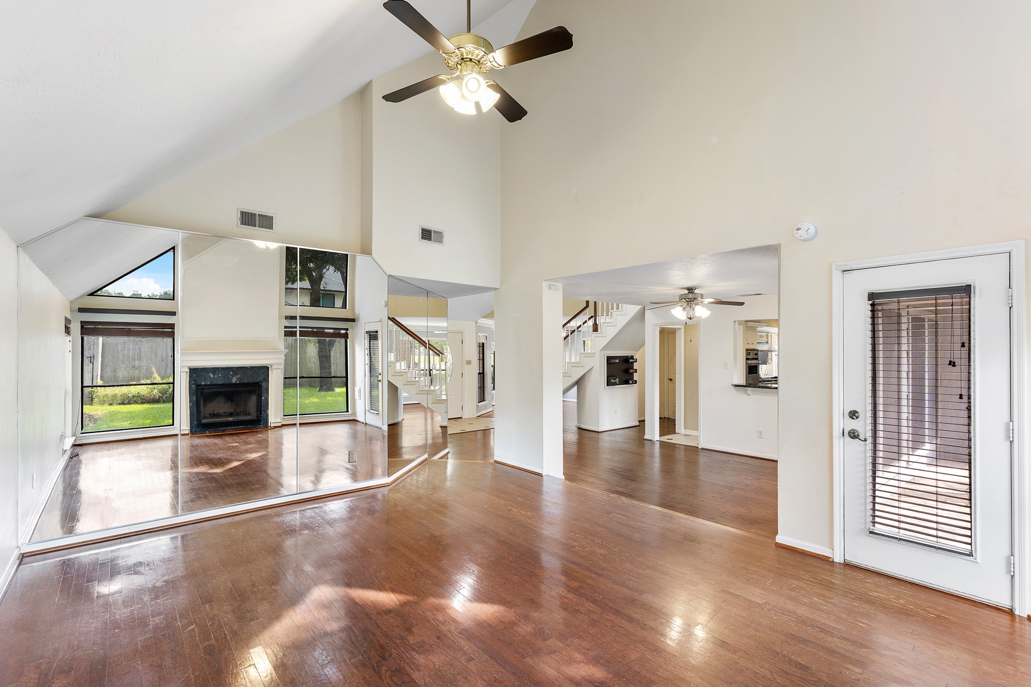 15107 Easton Park Drive Property Photo 14
