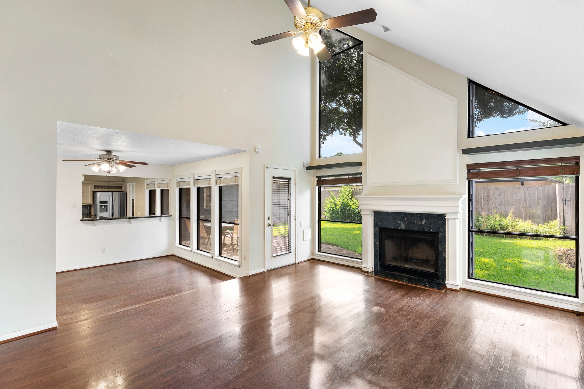 15107 Easton Park Drive Property Photo 16