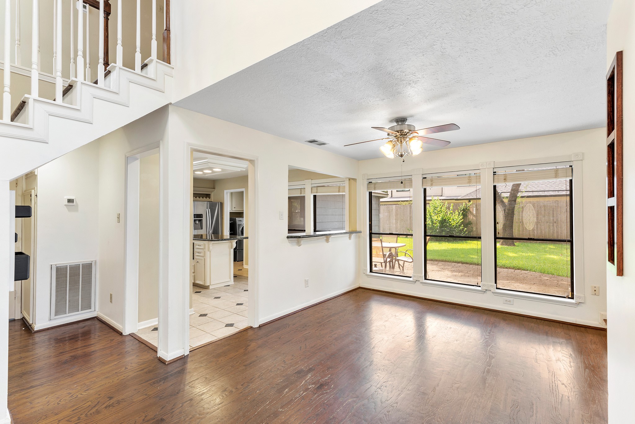 15107 Easton Park Drive Property Photo 18