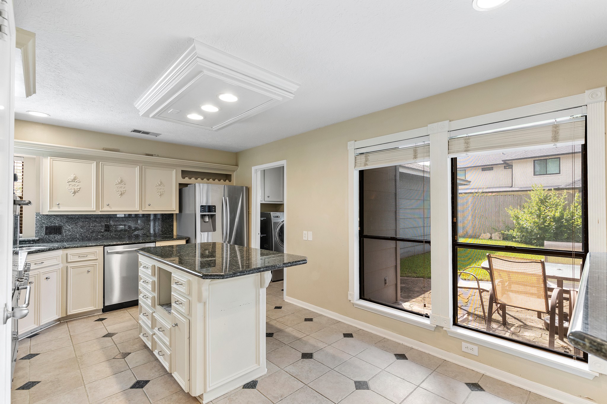 15107 Easton Park Drive Property Photo 22
