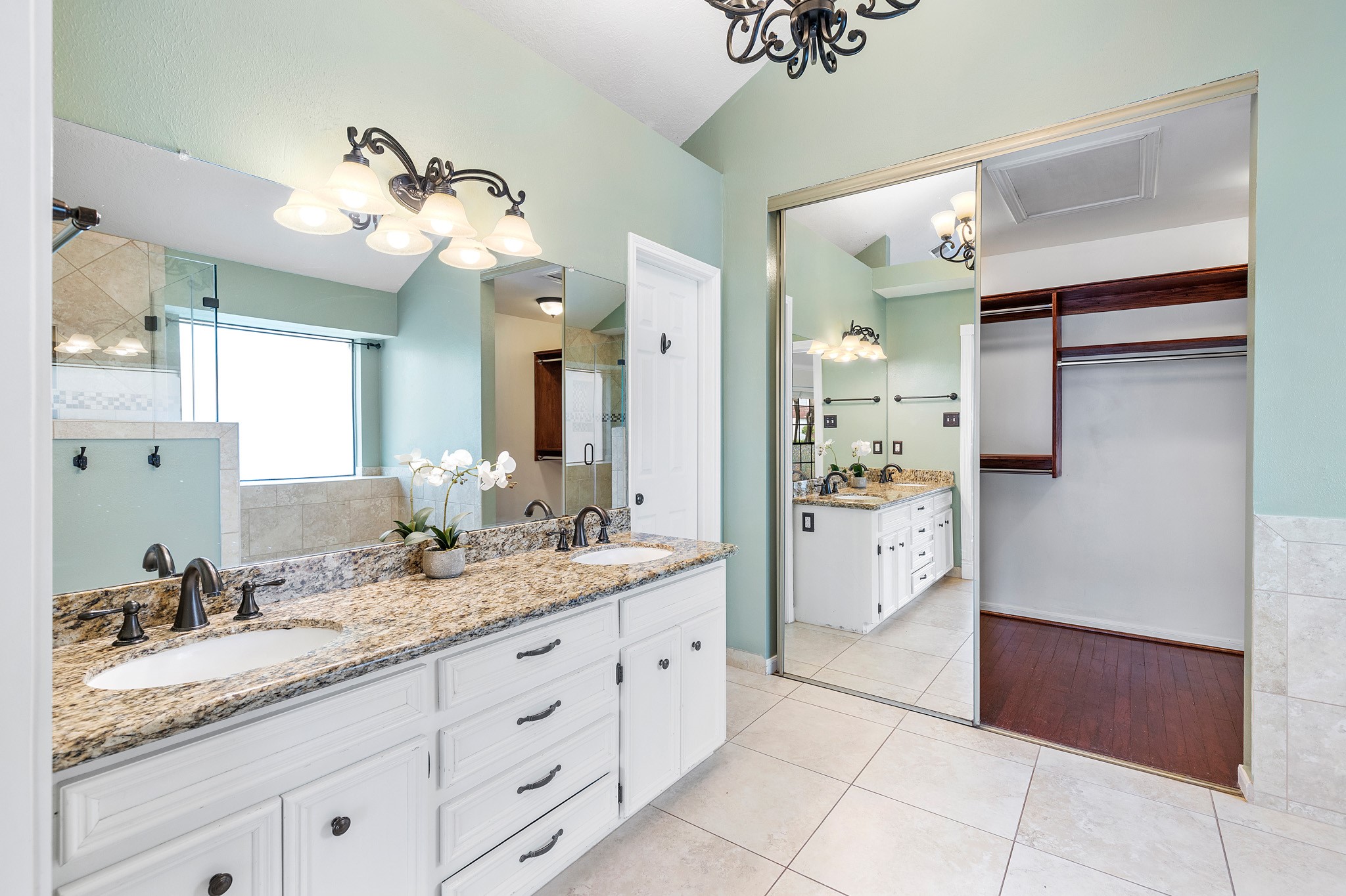 15107 Easton Park Drive Property Photo 28