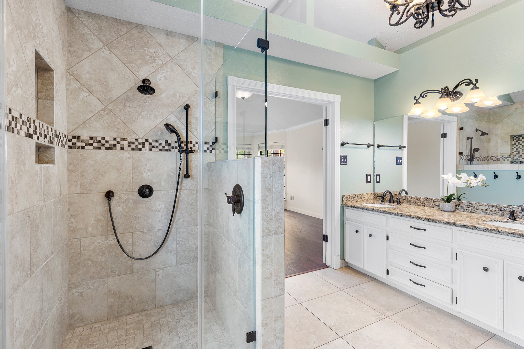 15107 Easton Park Drive Property Photo 29