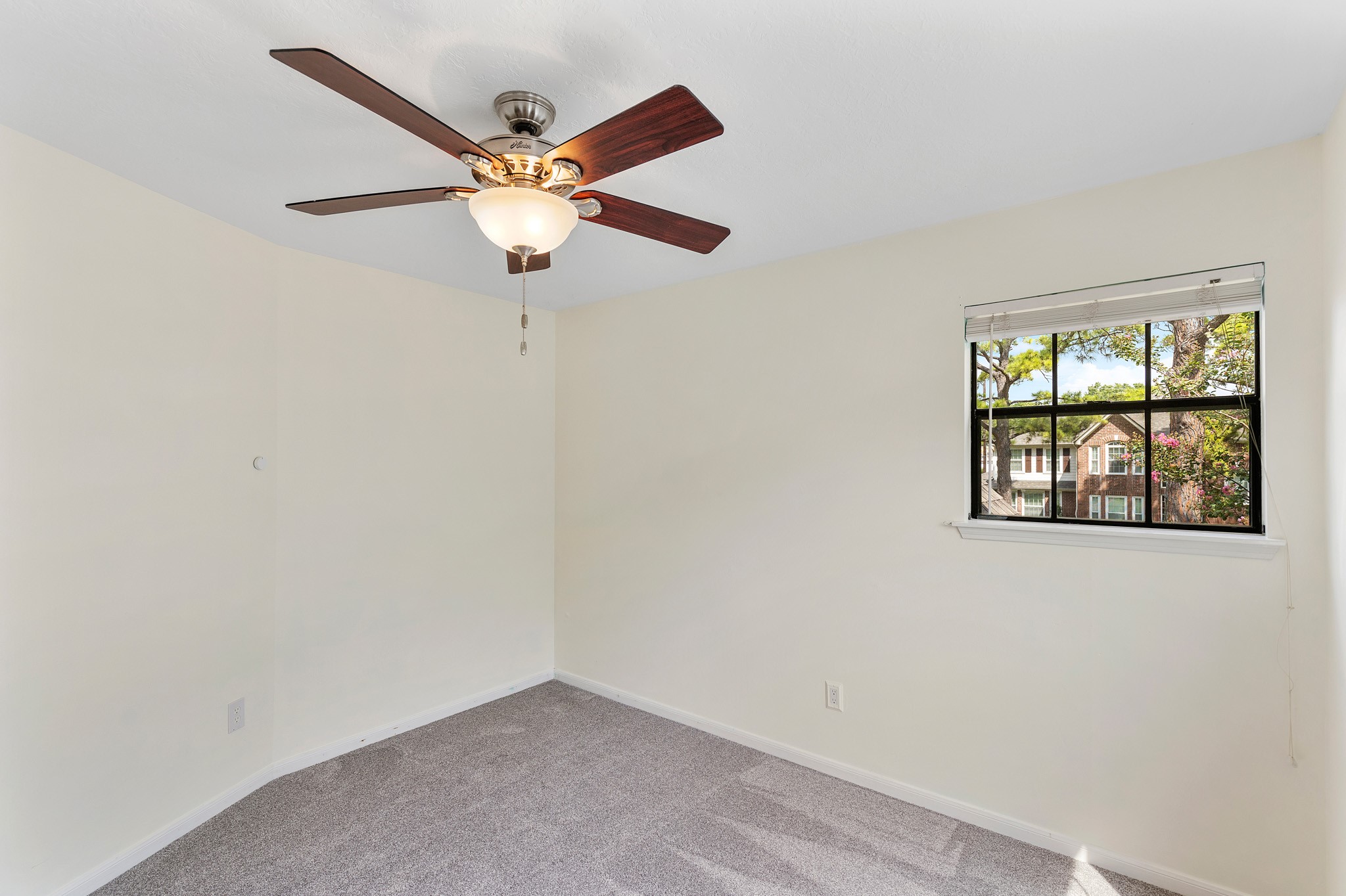 15107 Easton Park Drive Property Photo 32