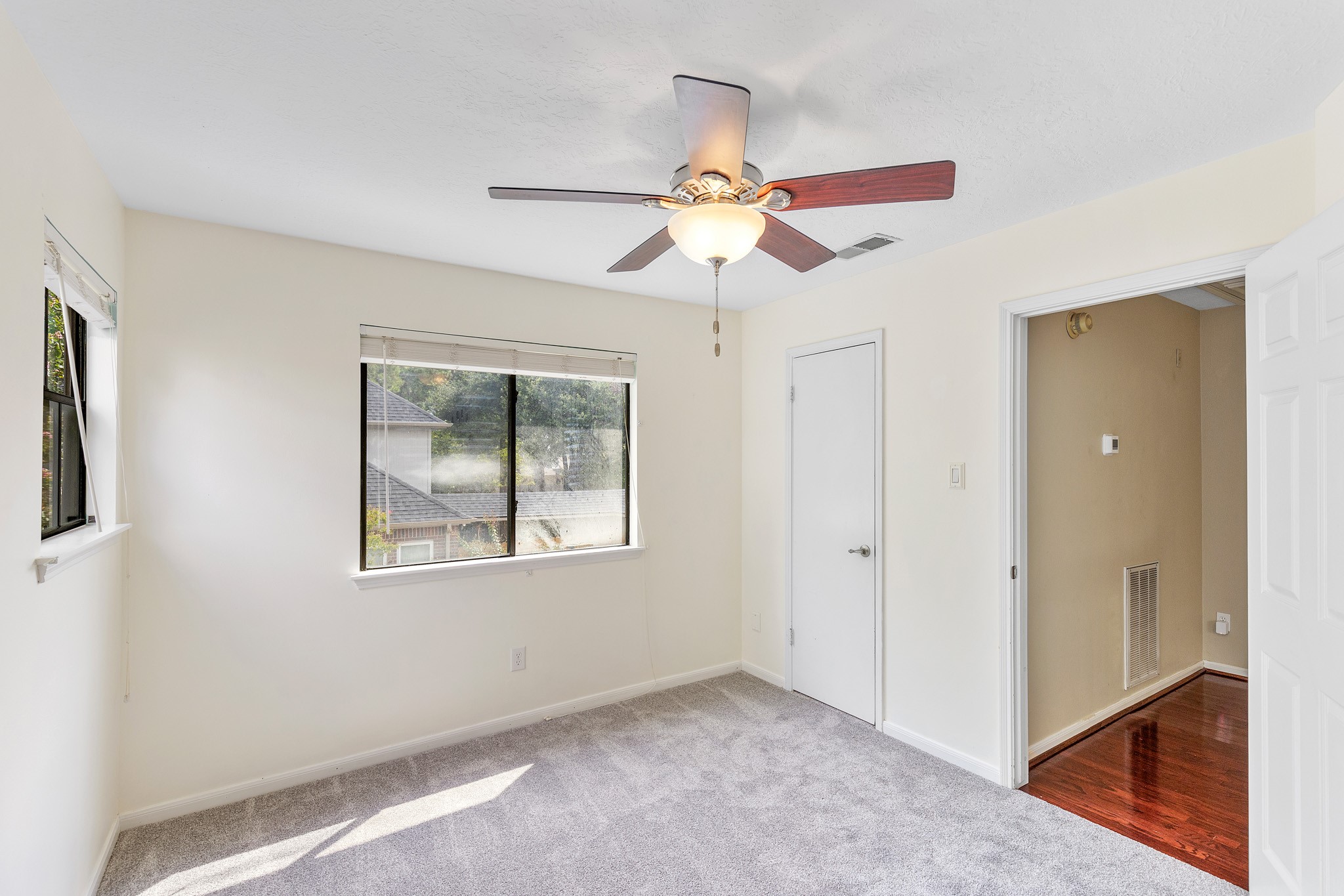 15107 Easton Park Drive Property Photo 33