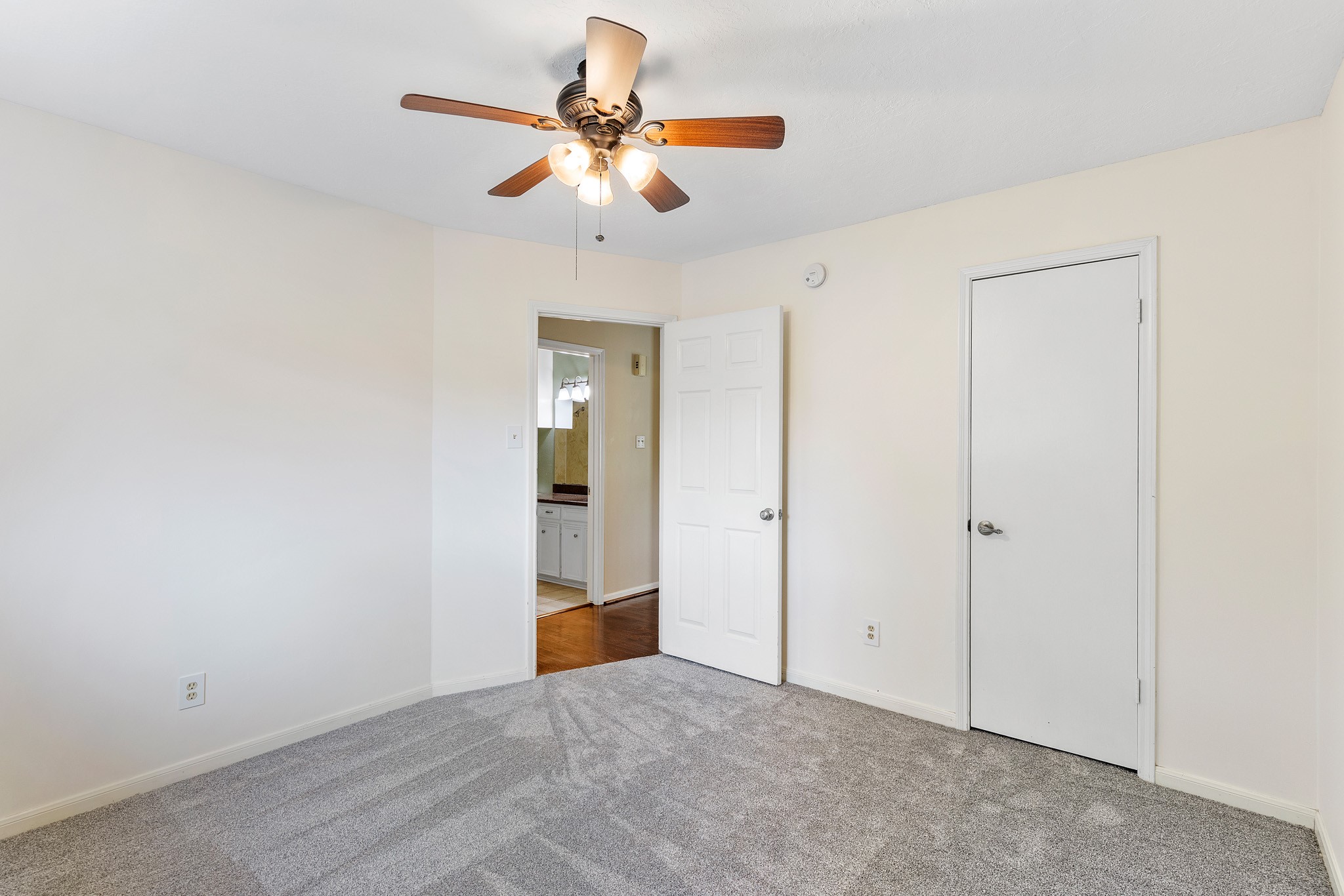 15107 Easton Park Drive Property Photo 35