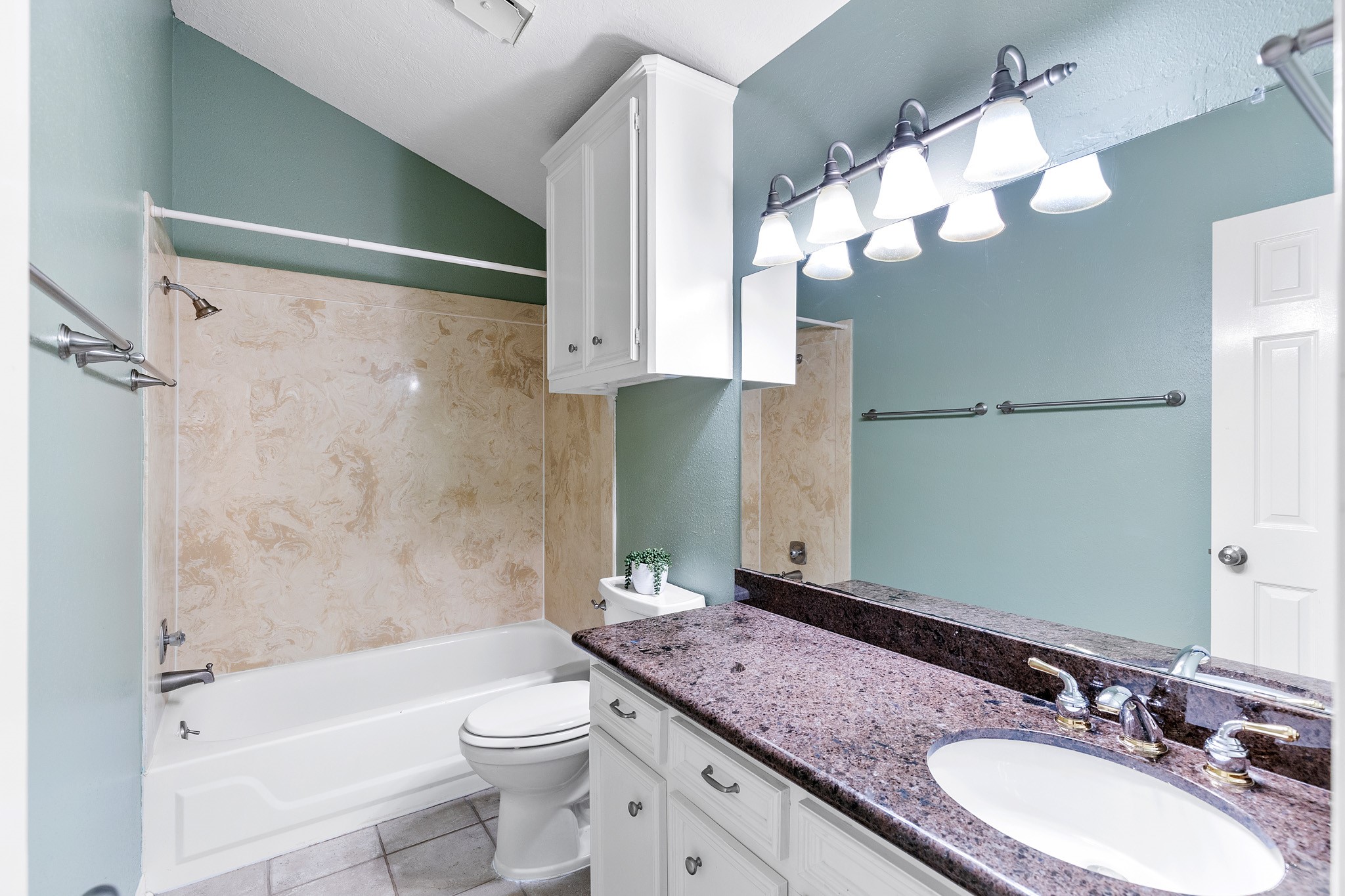 15107 Easton Park Drive Property Photo 38