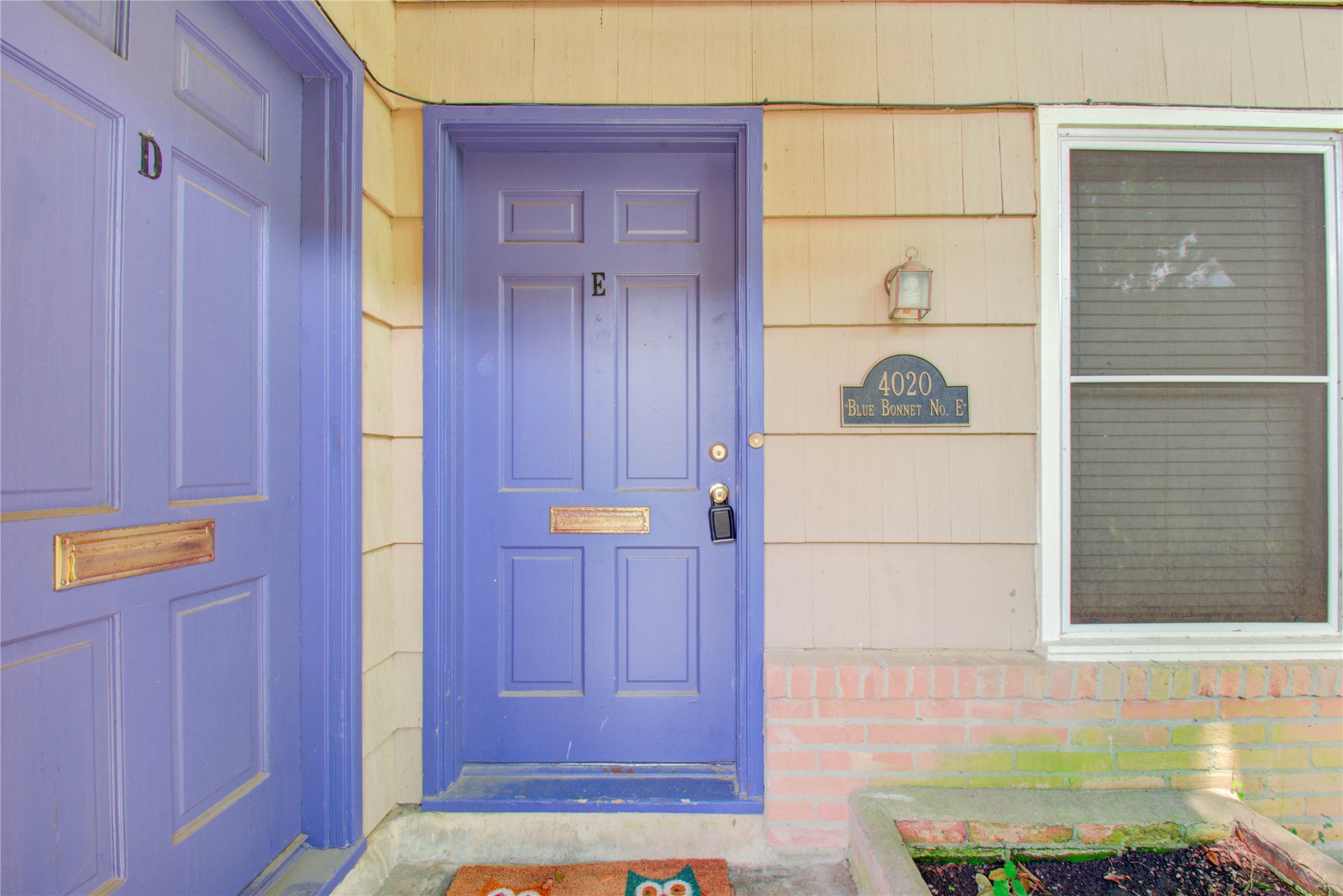 4020 Blue Bonnet Boulevard E Property Photo 6
