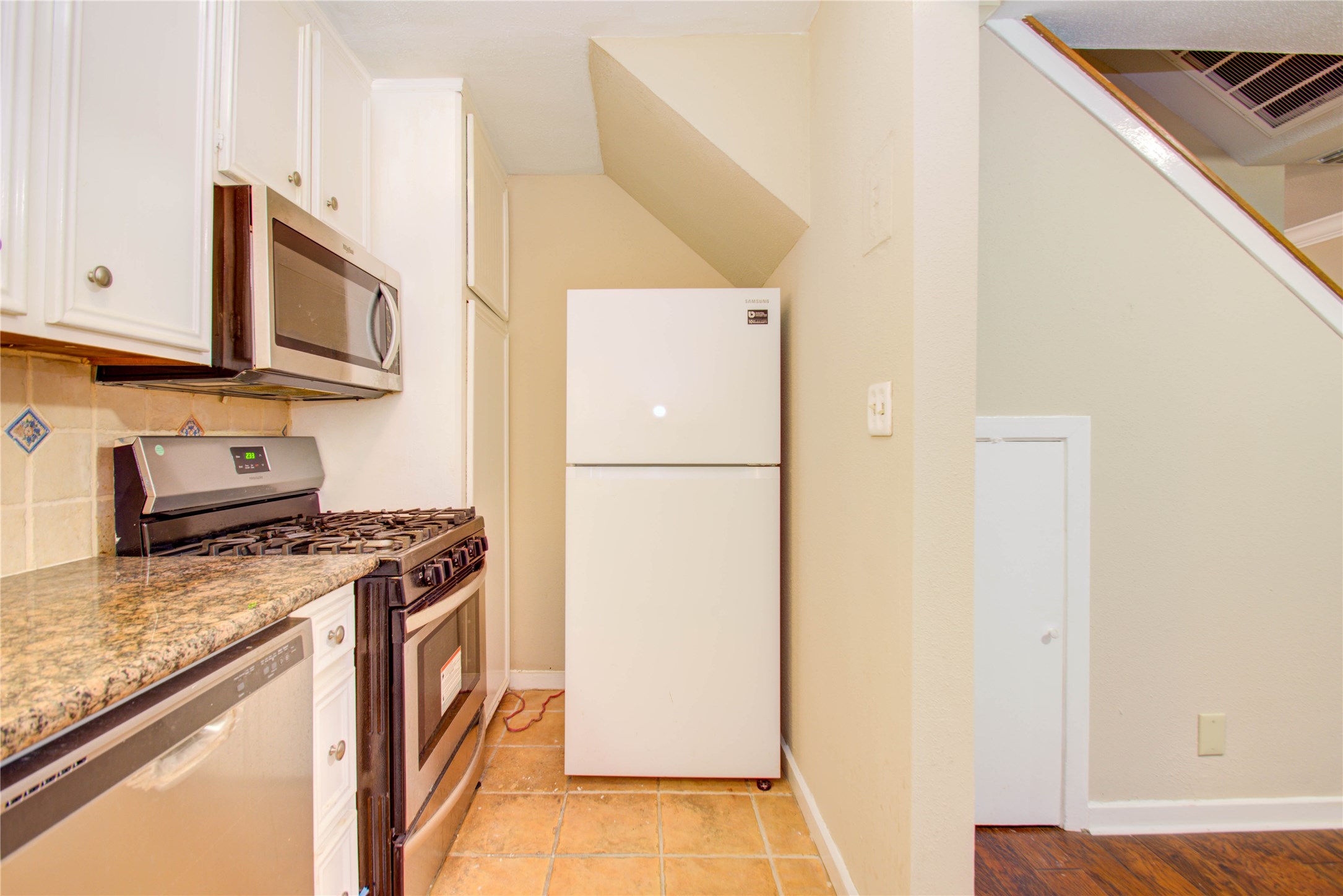 4020 Blue Bonnet Boulevard E Property Photo 16