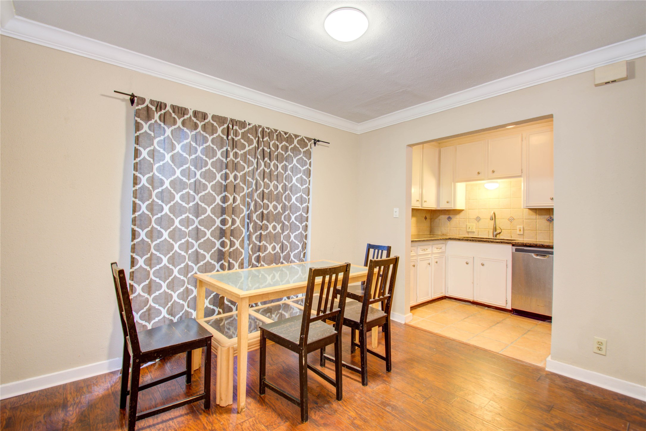 4020 Blue Bonnet Boulevard E Property Photo 18