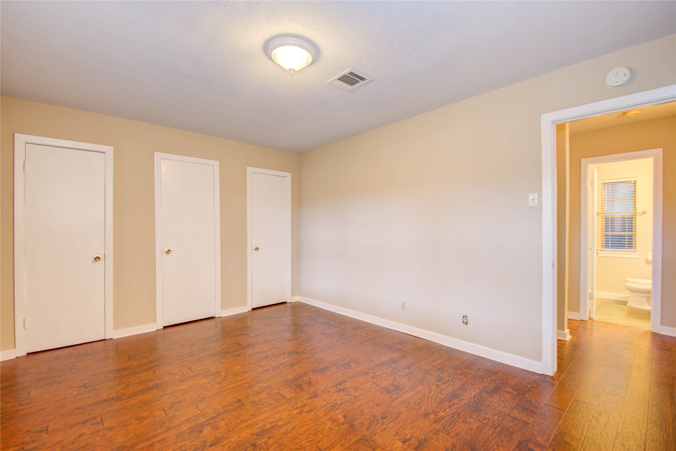 4020 Blue Bonnet Boulevard E Property Photo 21