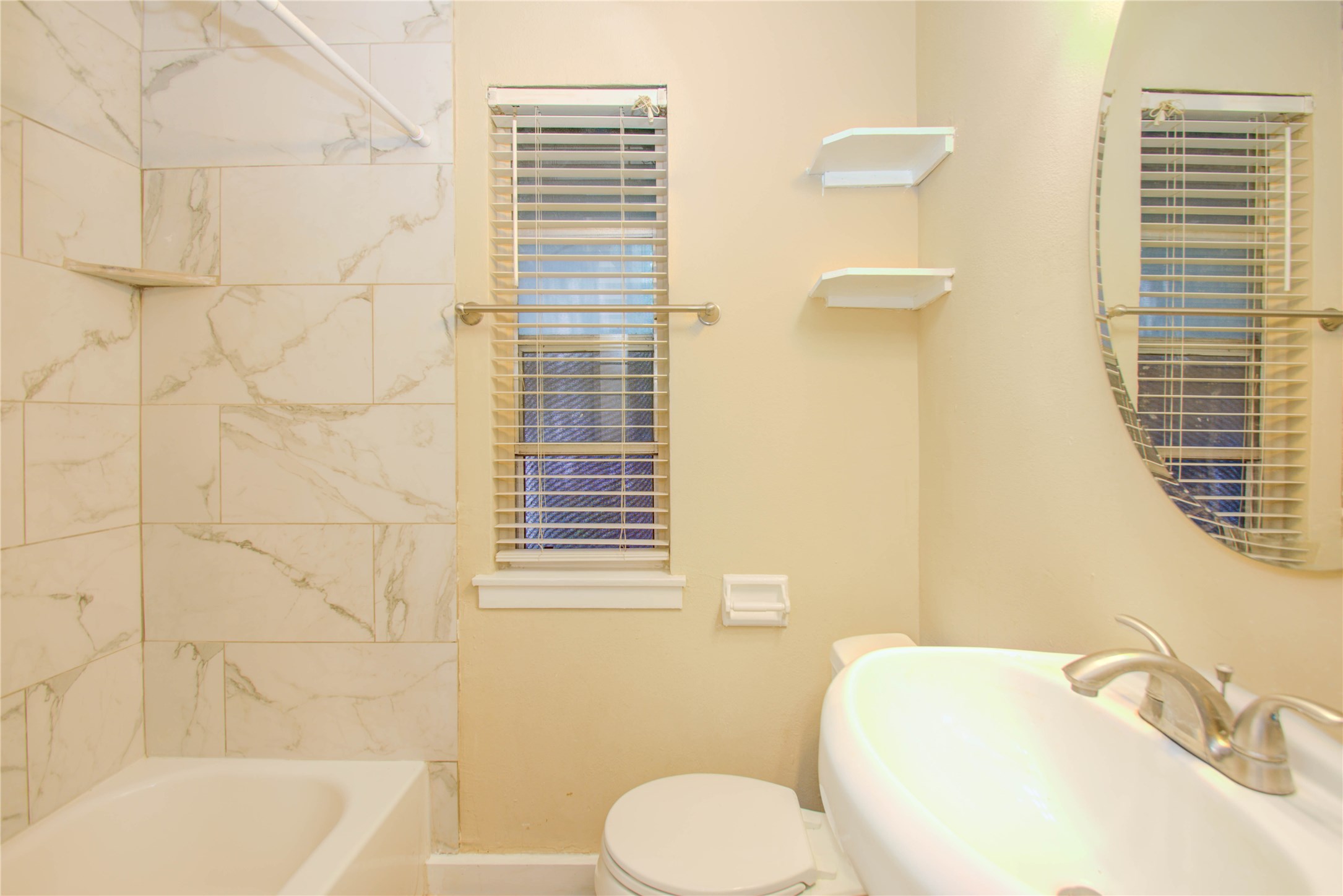 4020 Blue Bonnet Boulevard E Property Photo 25