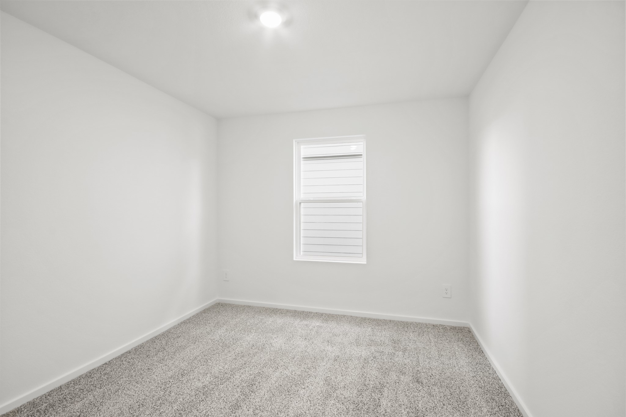 922 Sutherland Falls Drive Property Photo 11