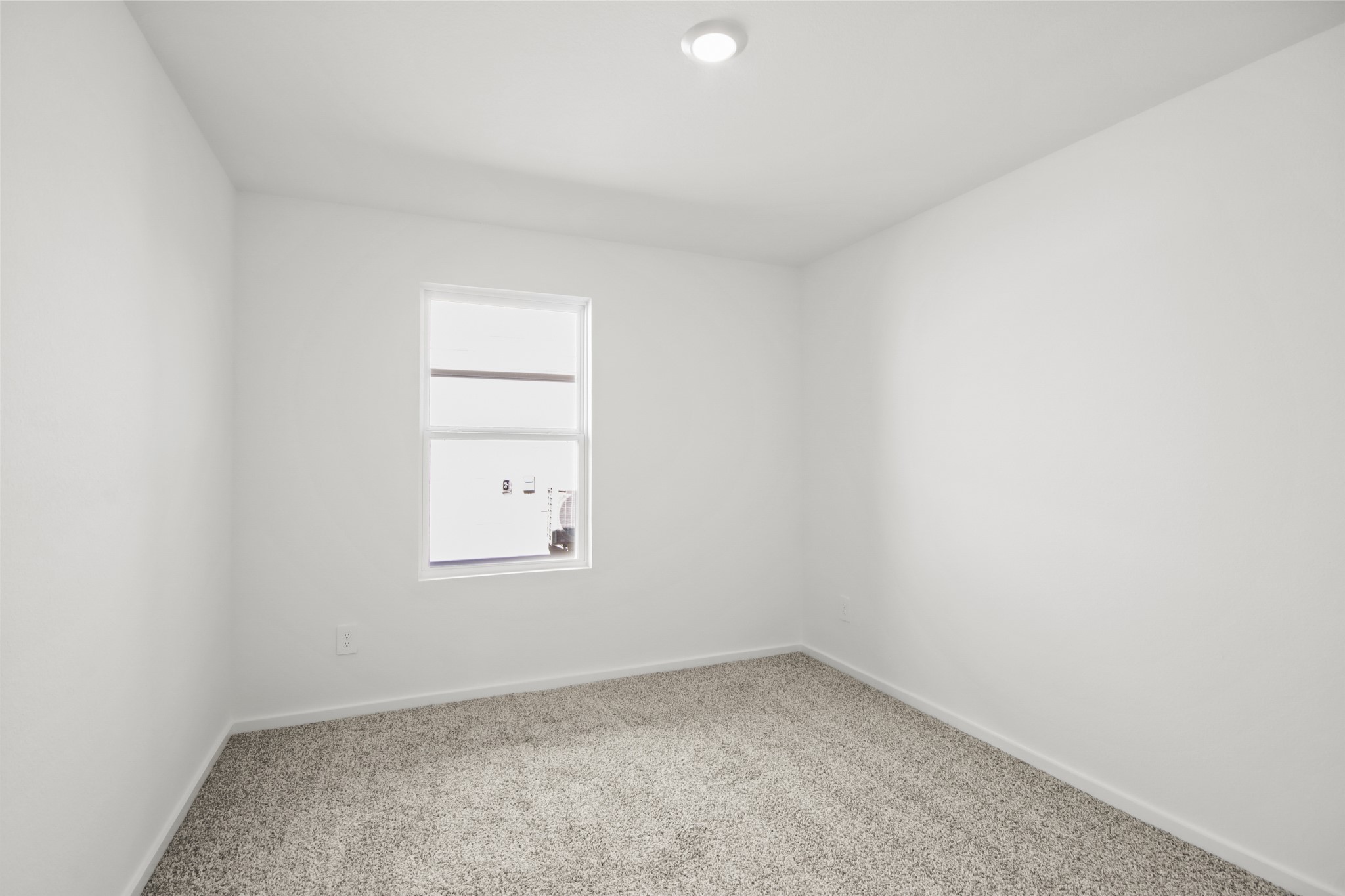 922 Sutherland Falls Drive Property Photo 12