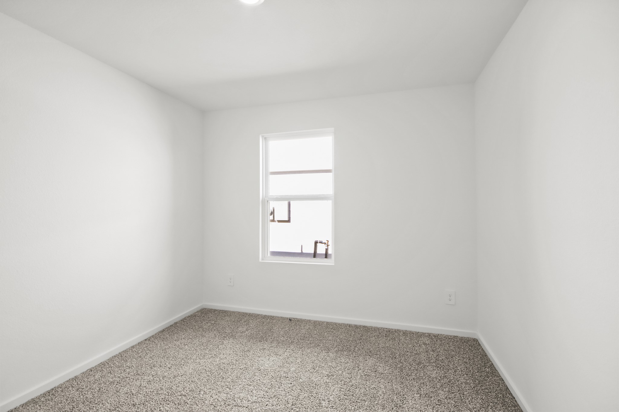 922 Sutherland Falls Drive Property Photo 13