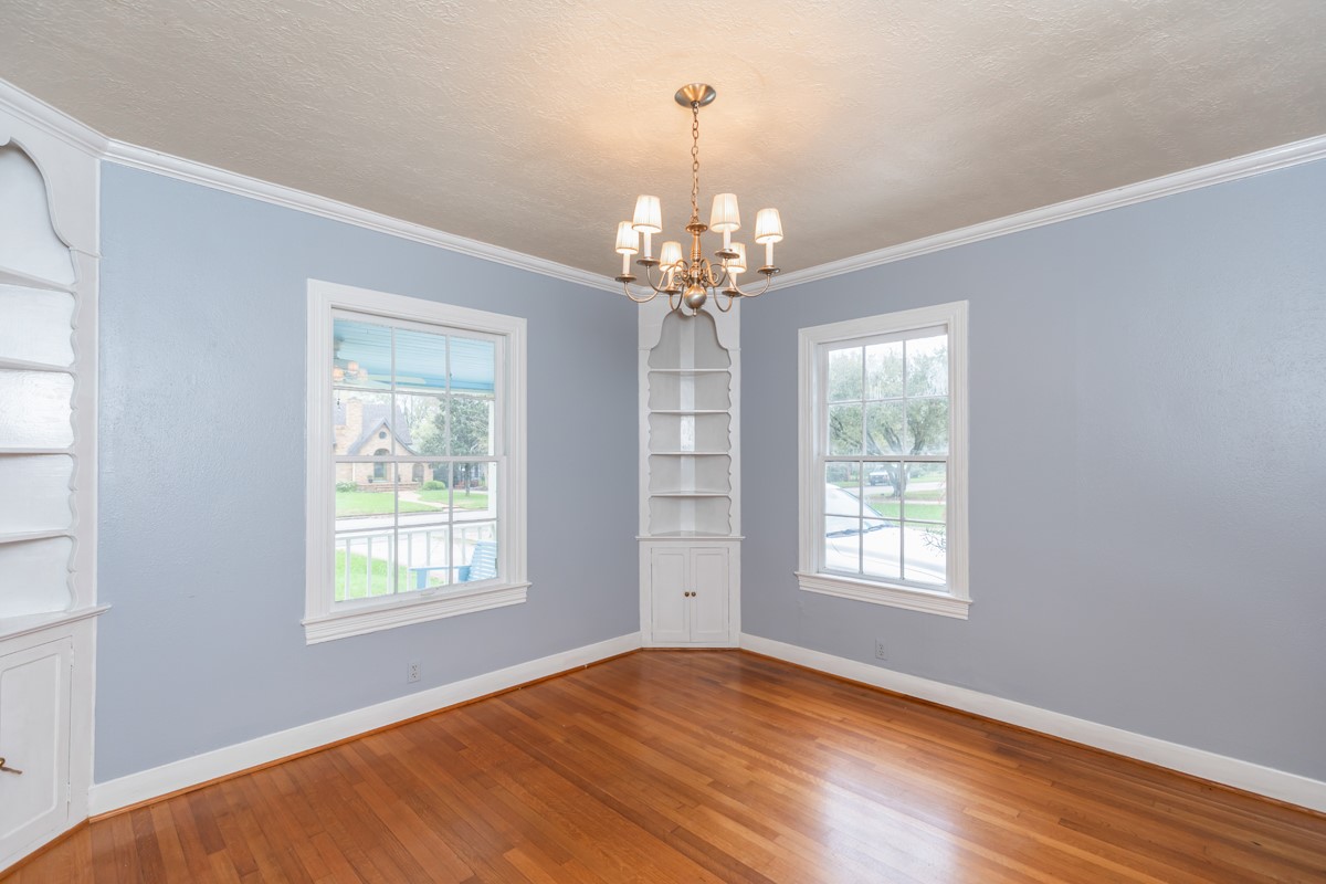 606 22nd Street Property Photo 3
