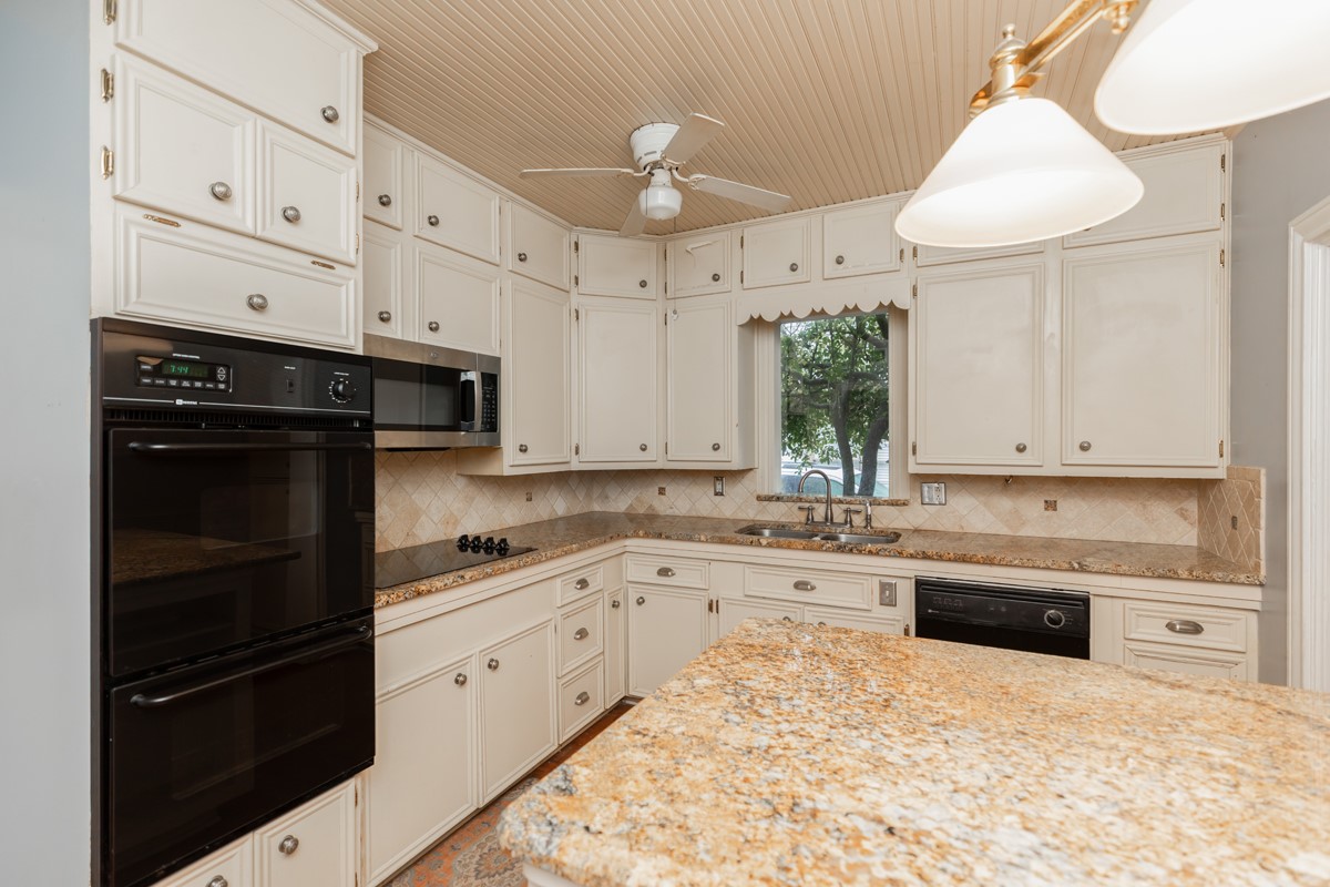 606 22nd Street Property Photo 15