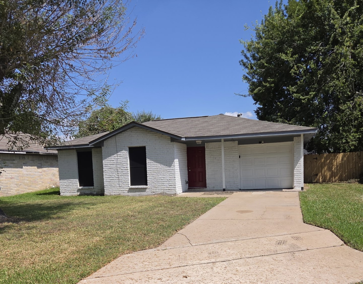 12811 Roandale Drive Property Photo 1