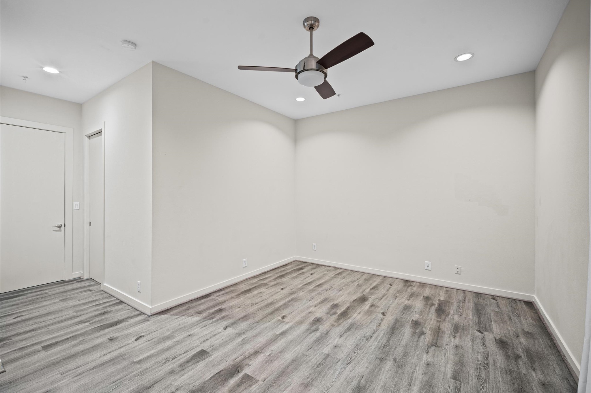 207 Pierce Street 305 Property Photo 14