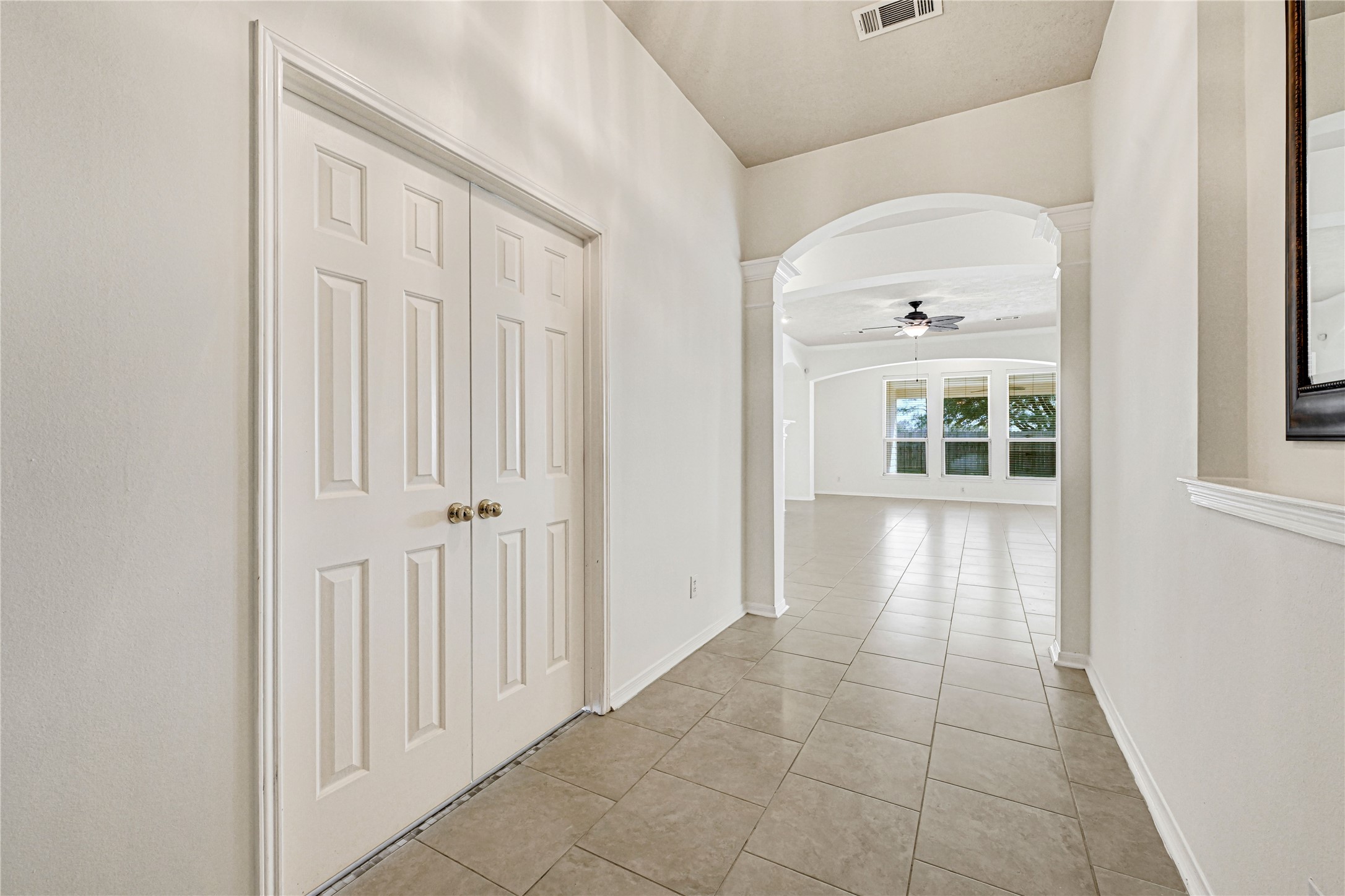 19211 Westfield Parkway Property Photo 4