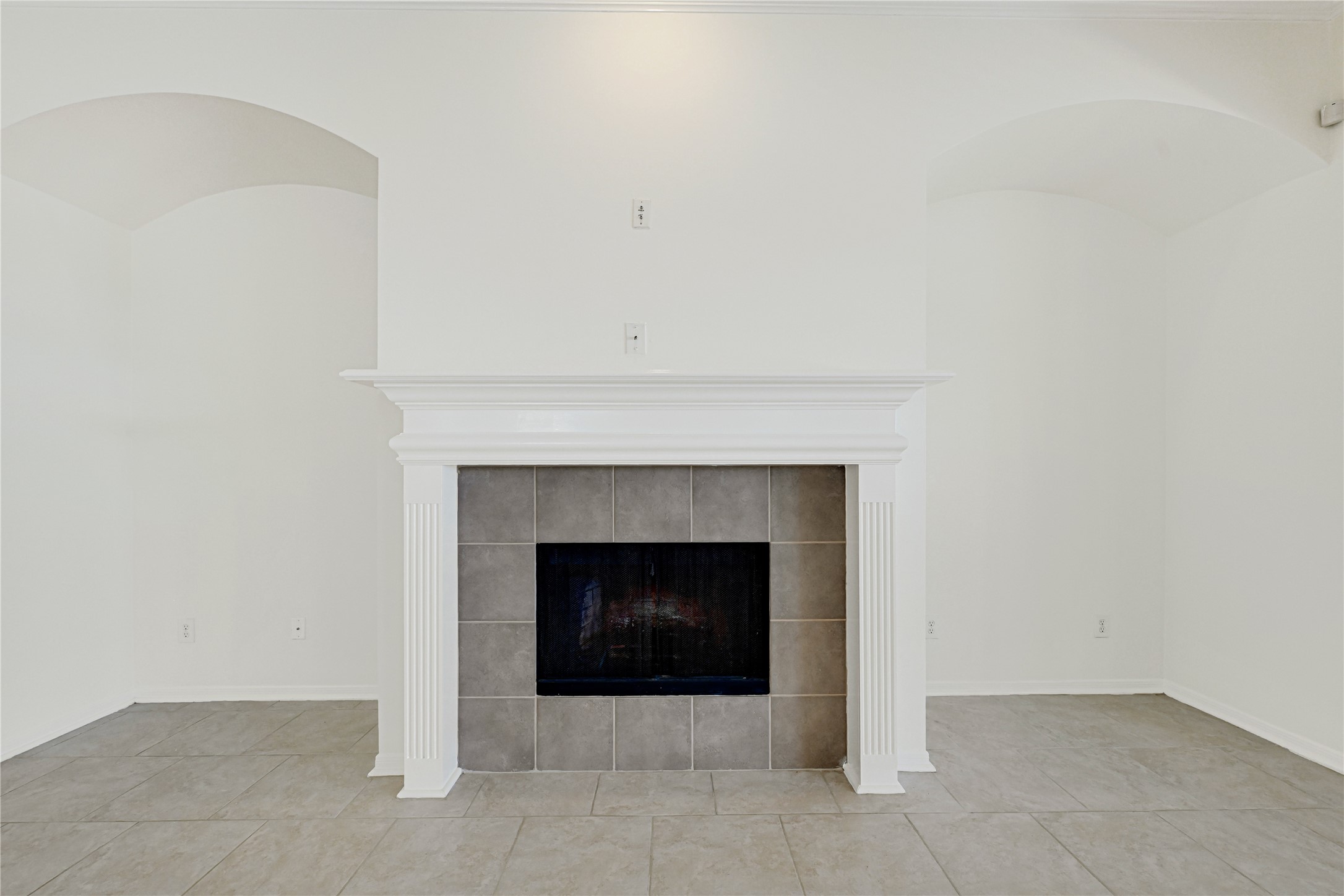 19211 Westfield Parkway Property Photo 6