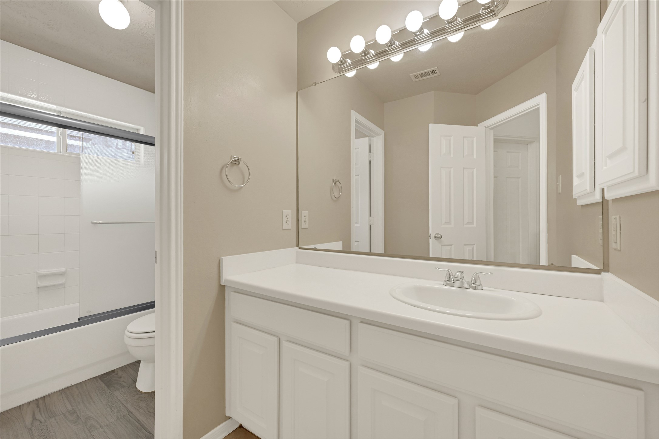 19211 Westfield Parkway Property Photo 21
