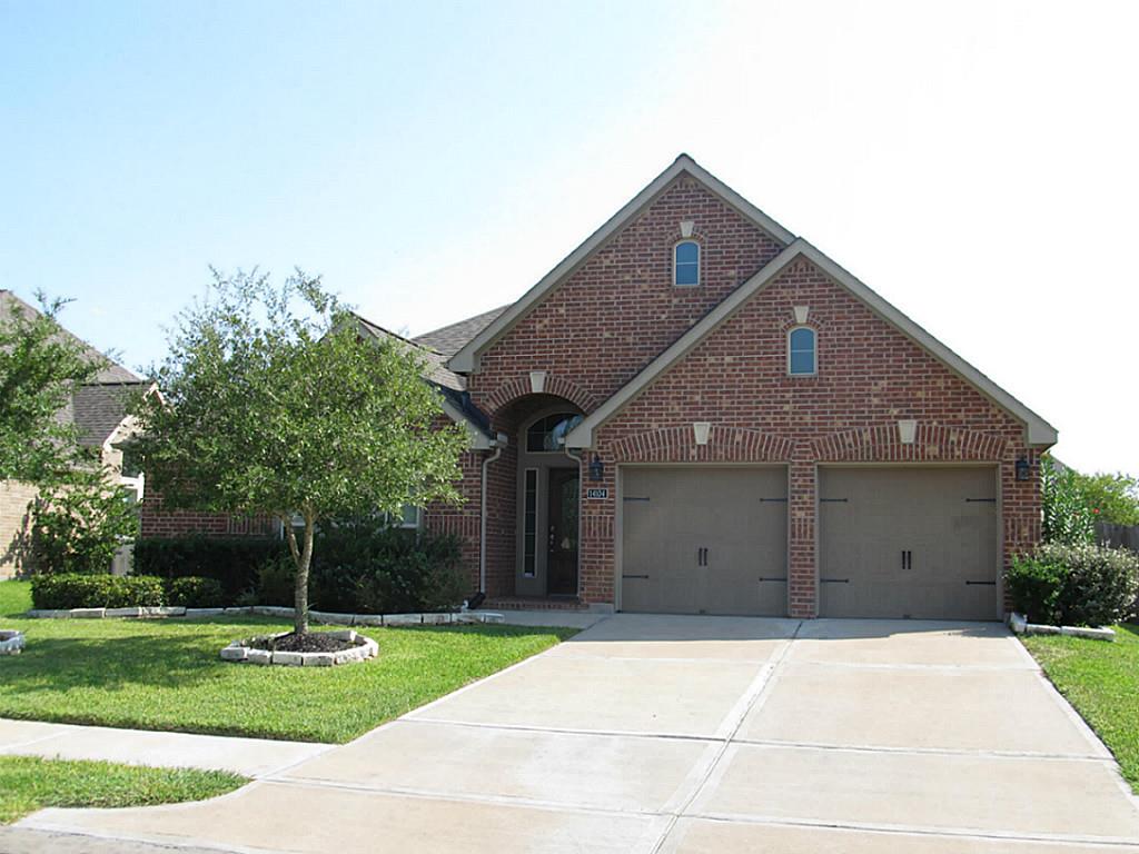14104 Green Thicket Drive Property Photo 1