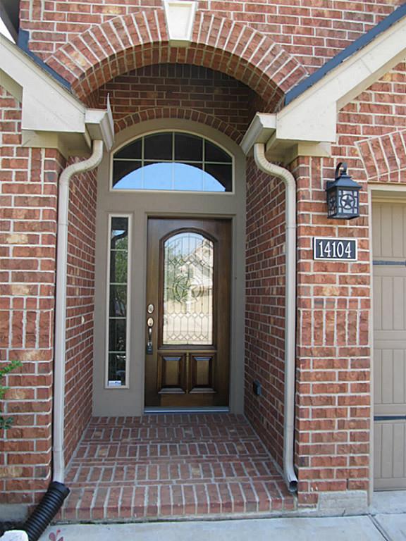 14104 Green Thicket Drive Property Photo 2
