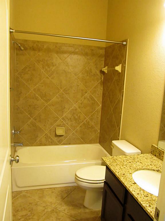 14104 Green Thicket Drive Property Photo 13