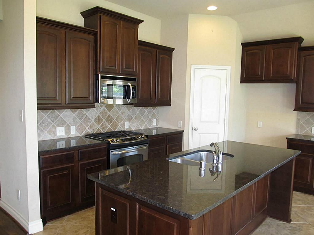 14104 Green Thicket Drive Property Photo 17