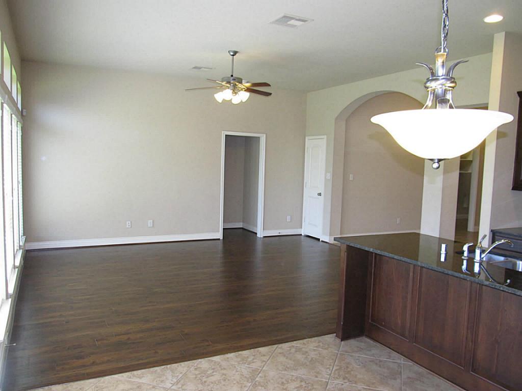 14104 Green Thicket Drive Property Photo 21