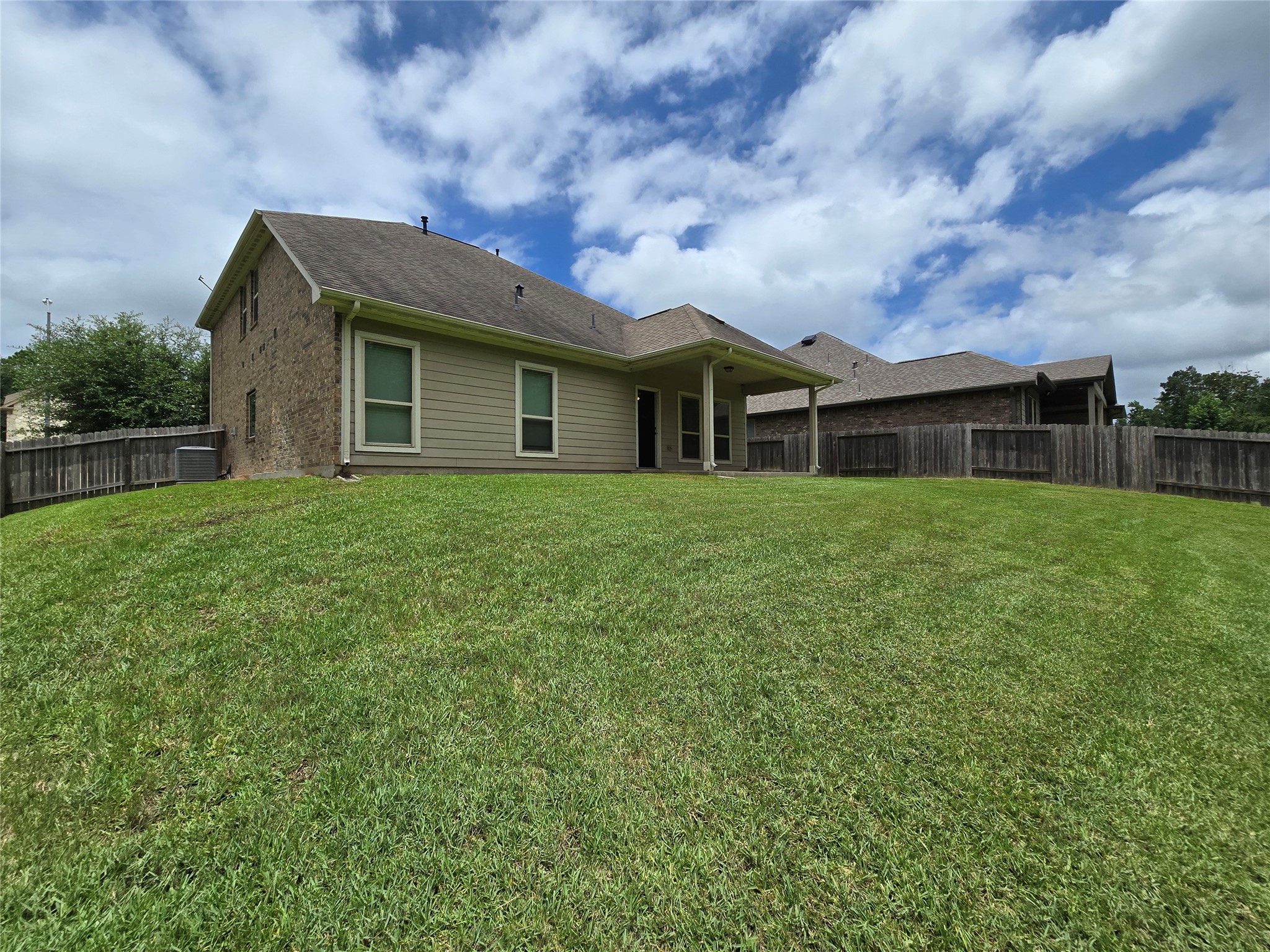 2027 Brookmont Drive Property Photo 16