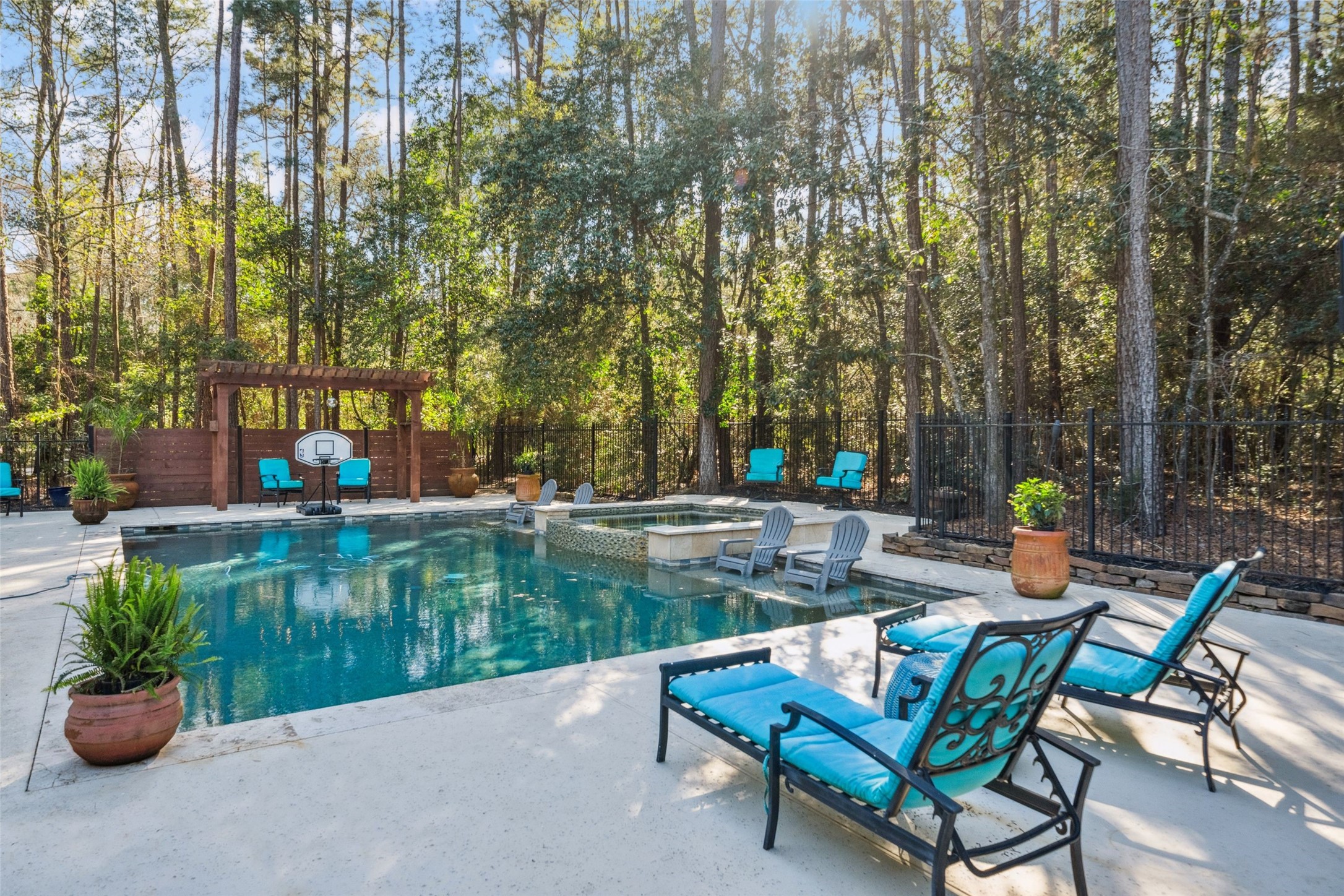 10308 Paradise Valley Property Photo 1