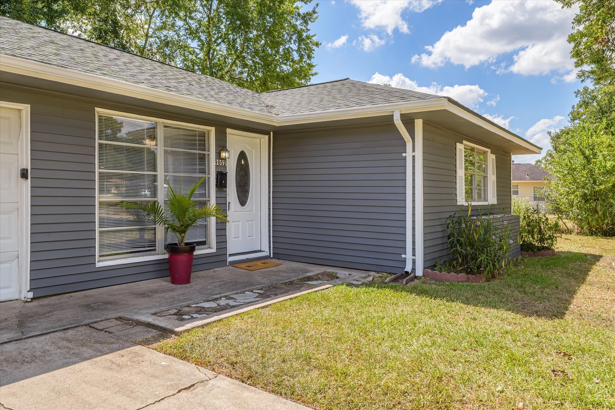 9802 Carmalee Street Property Photo 4