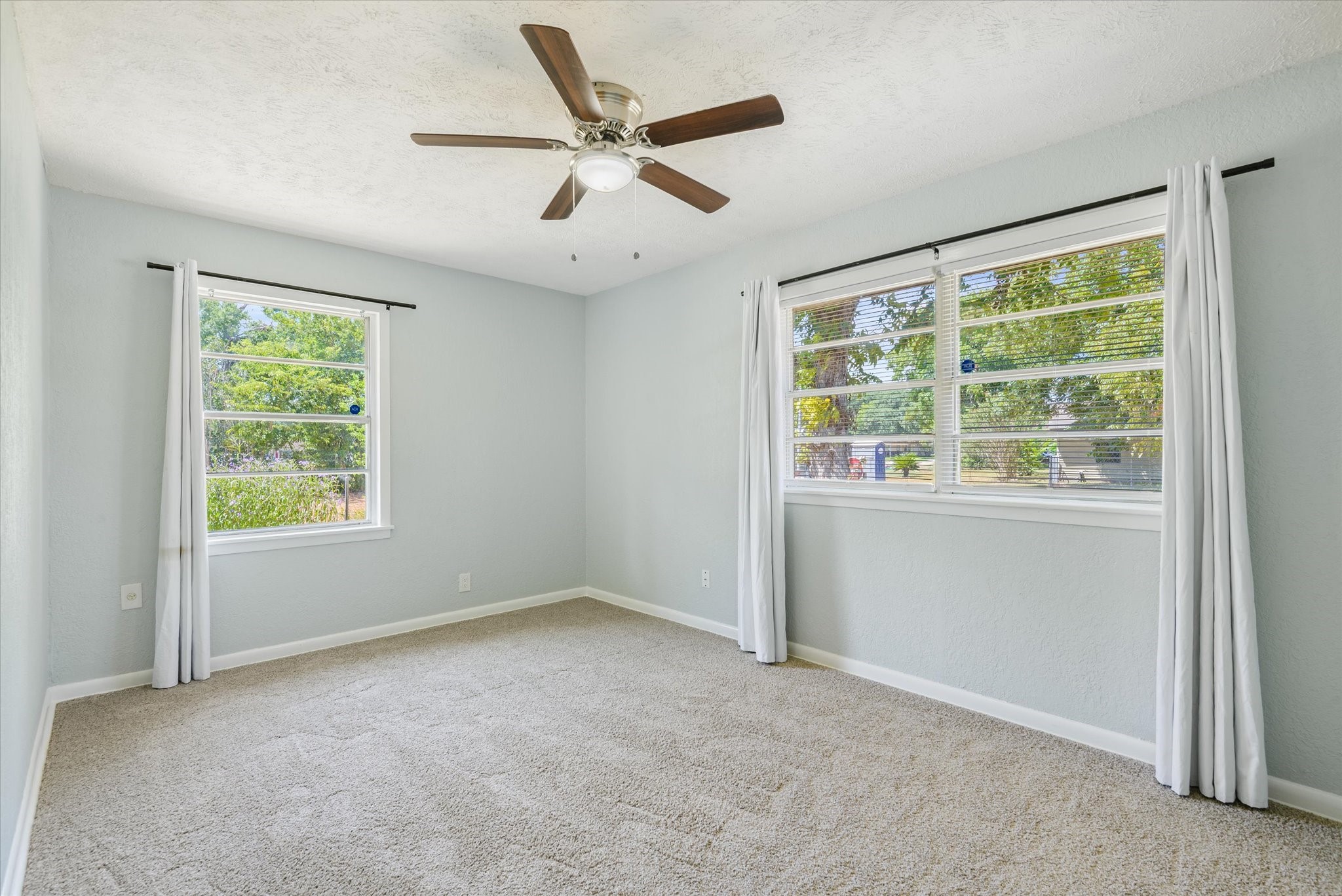 9802 Carmalee Street Property Photo 10