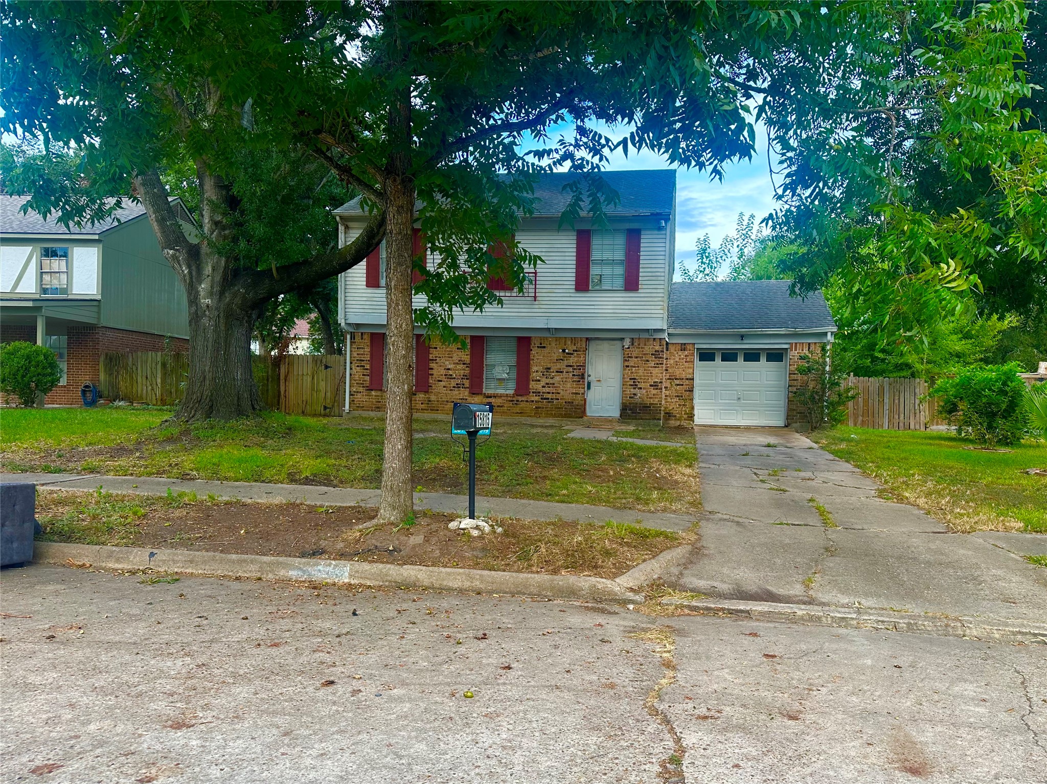 15815 Boridge Circle Property Photo 1