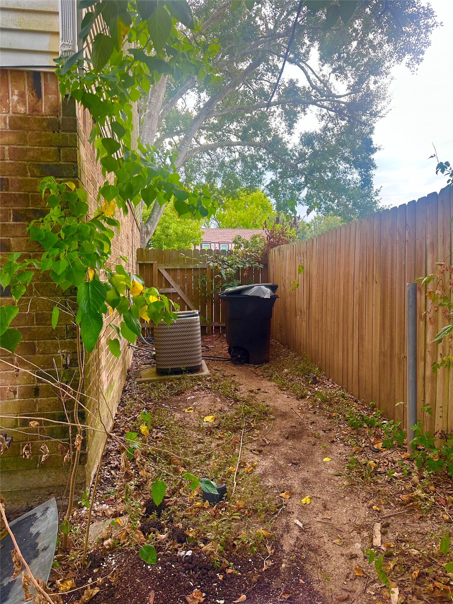 15815 Boridge Circle Property Photo 10