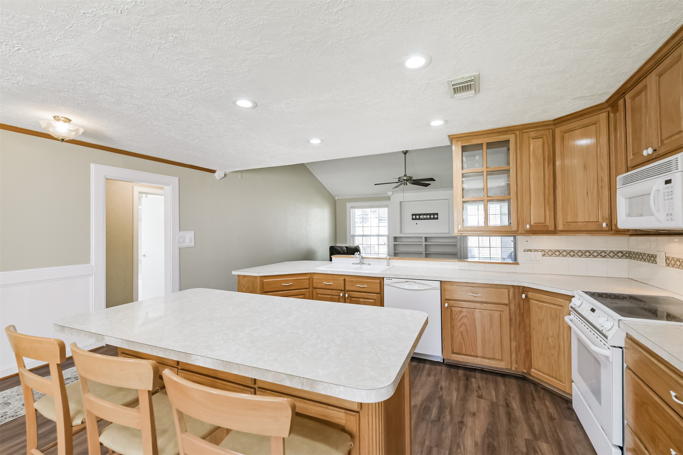 23227 Briarcreek Boulevard Property Photo 7