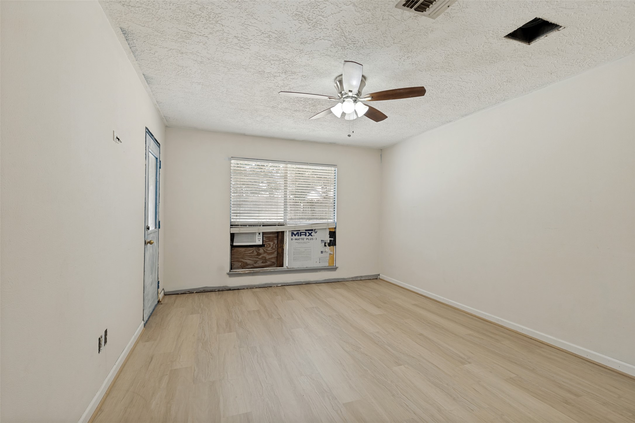 221 Tupelo Lane Property Photo 13