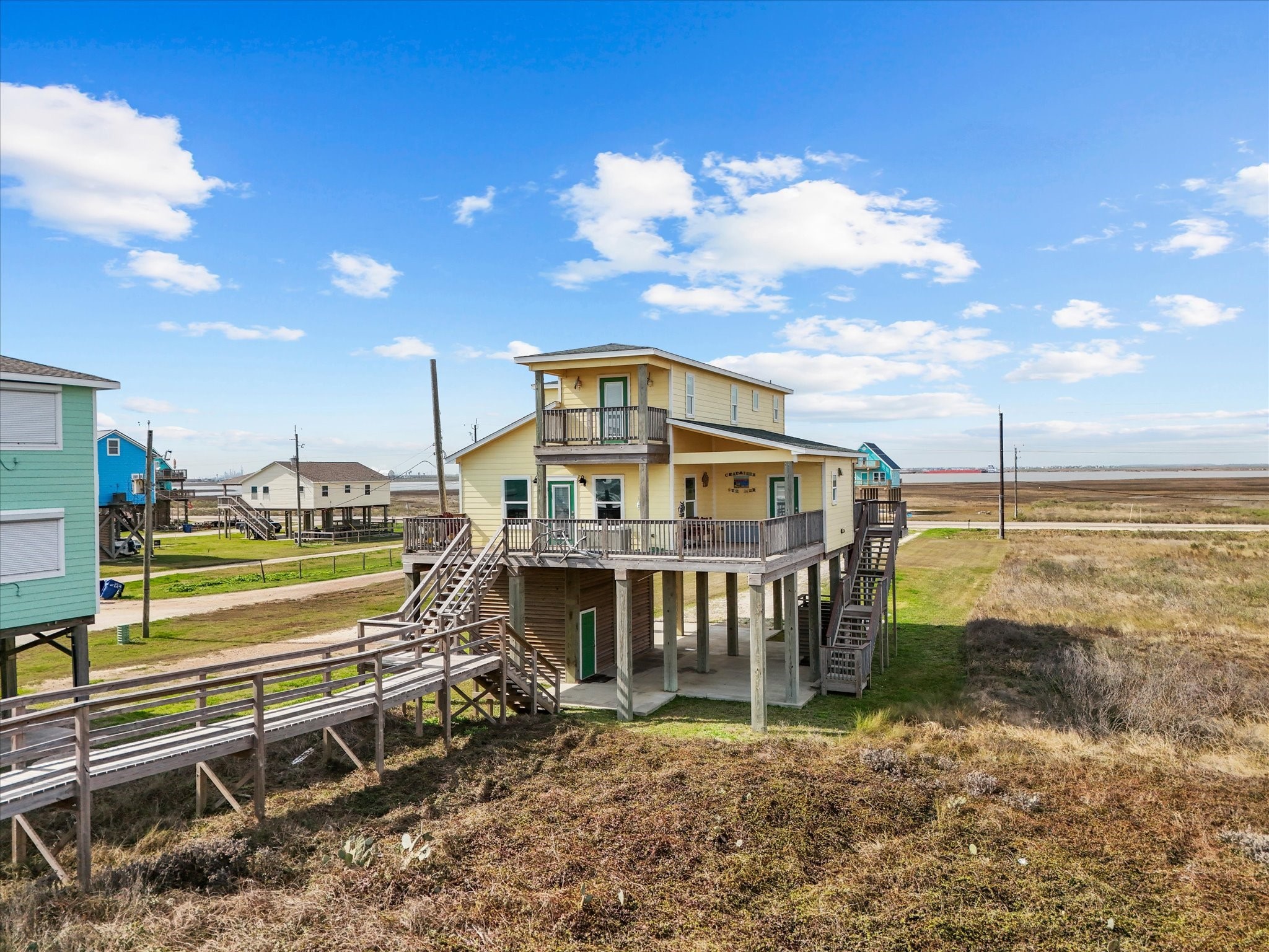 2032 Blue Water Highway Property Photo 2