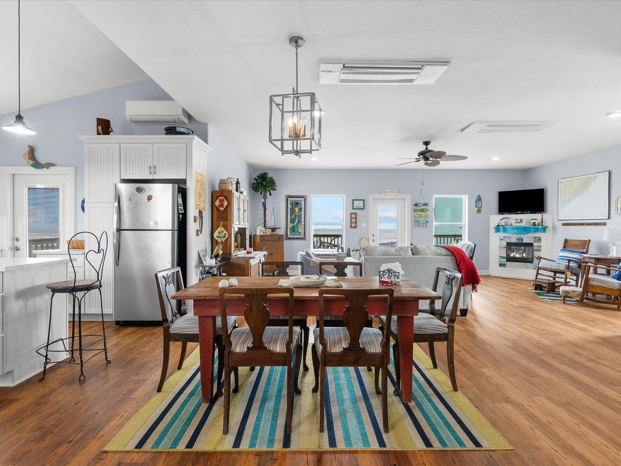 2032 Blue Water Highway Property Photo 8