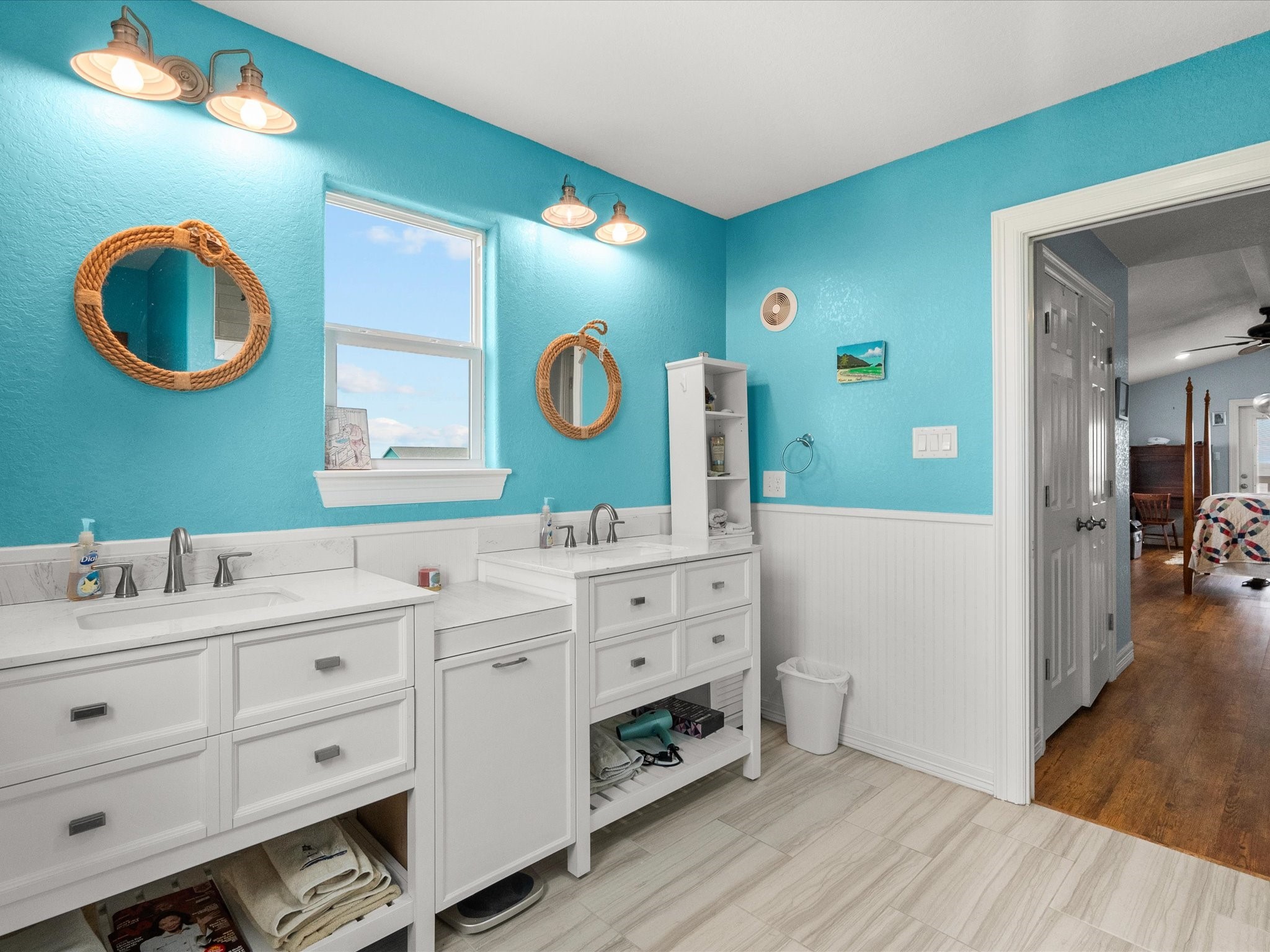 2032 Blue Water Highway Property Photo 29