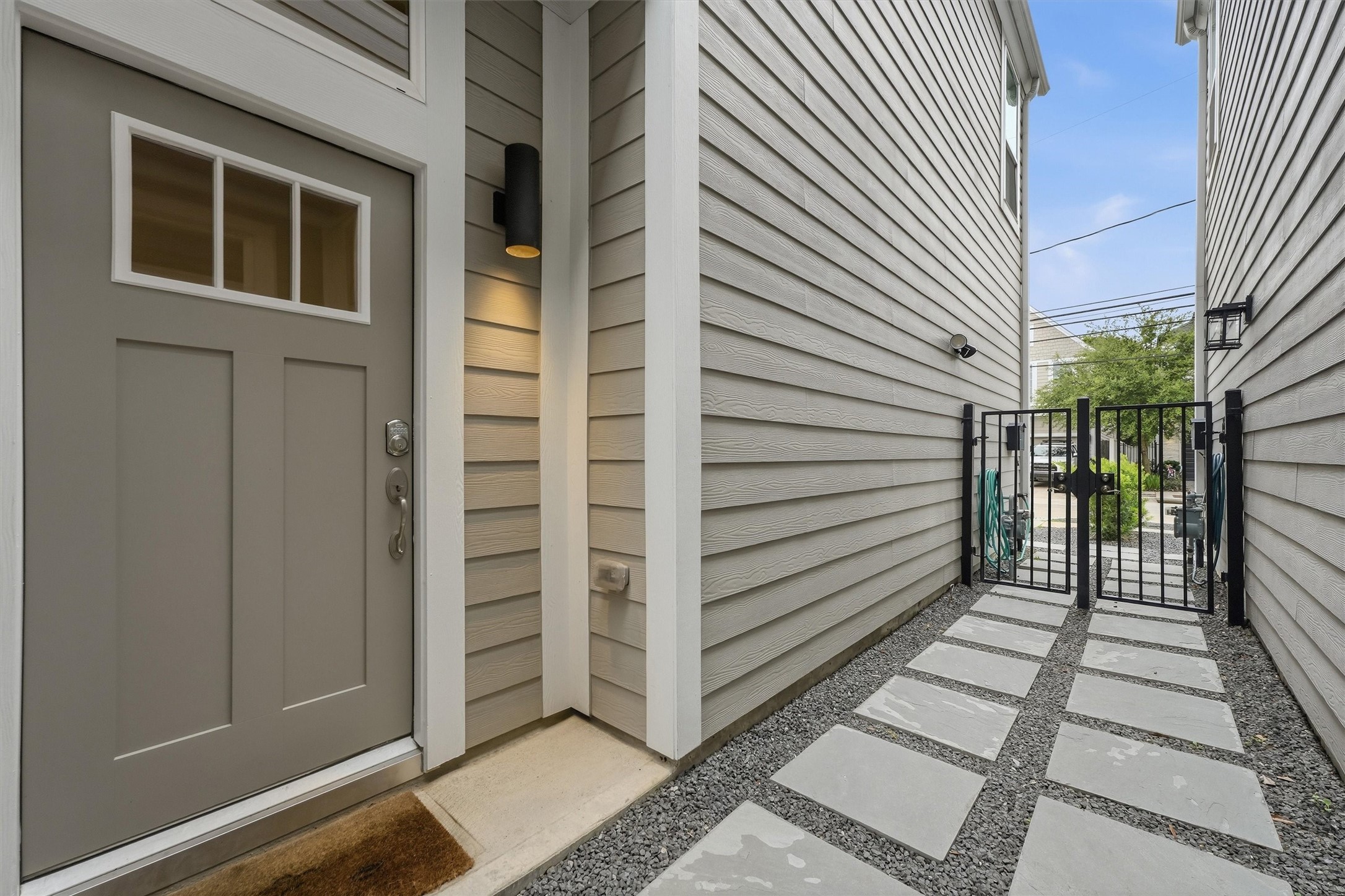 5326 Darling Street Property Photo 5