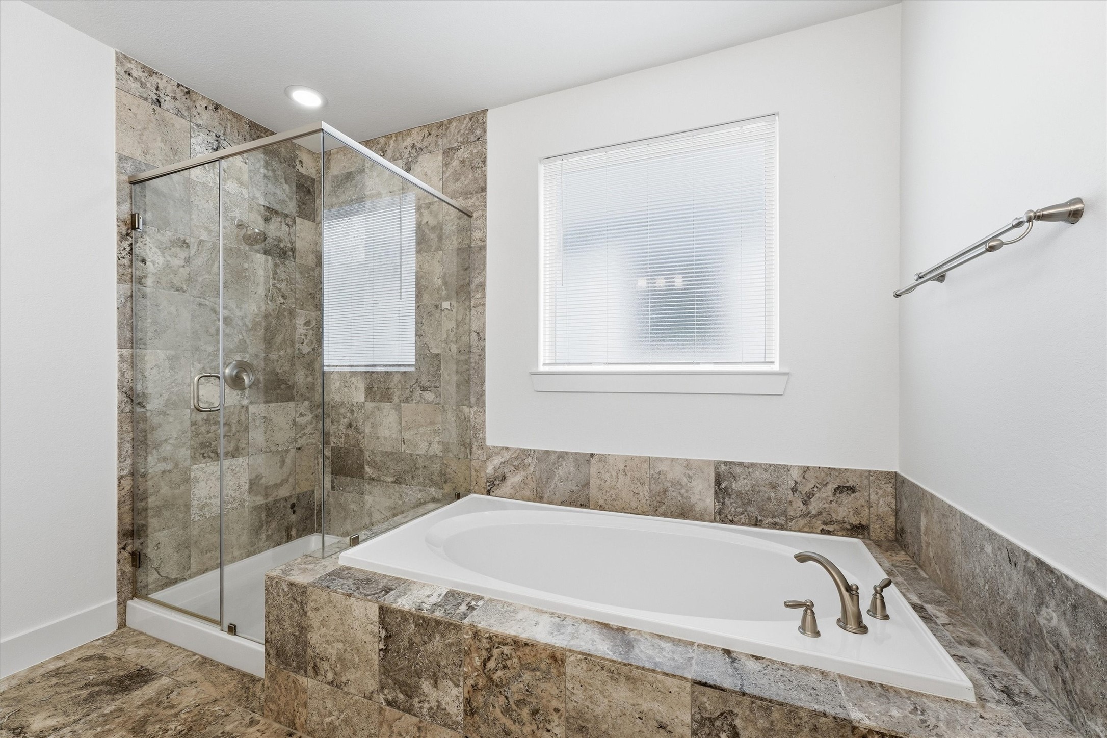 5326 Darling Street Property Photo 22